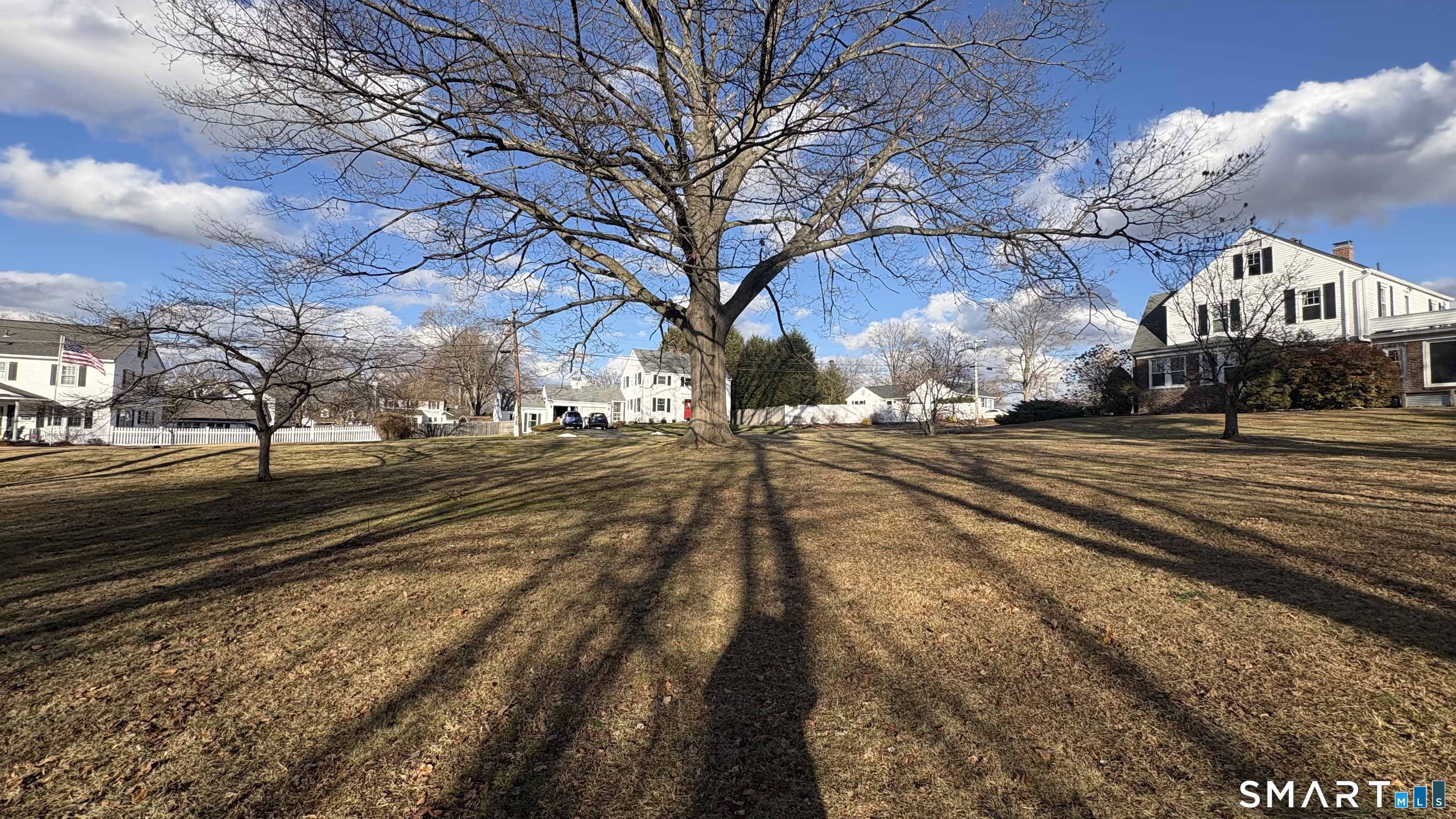 Homes for sale in Enfield, CT | 3 Riverdale Rd, Enfield, CT 06082 | MLS# 24149528