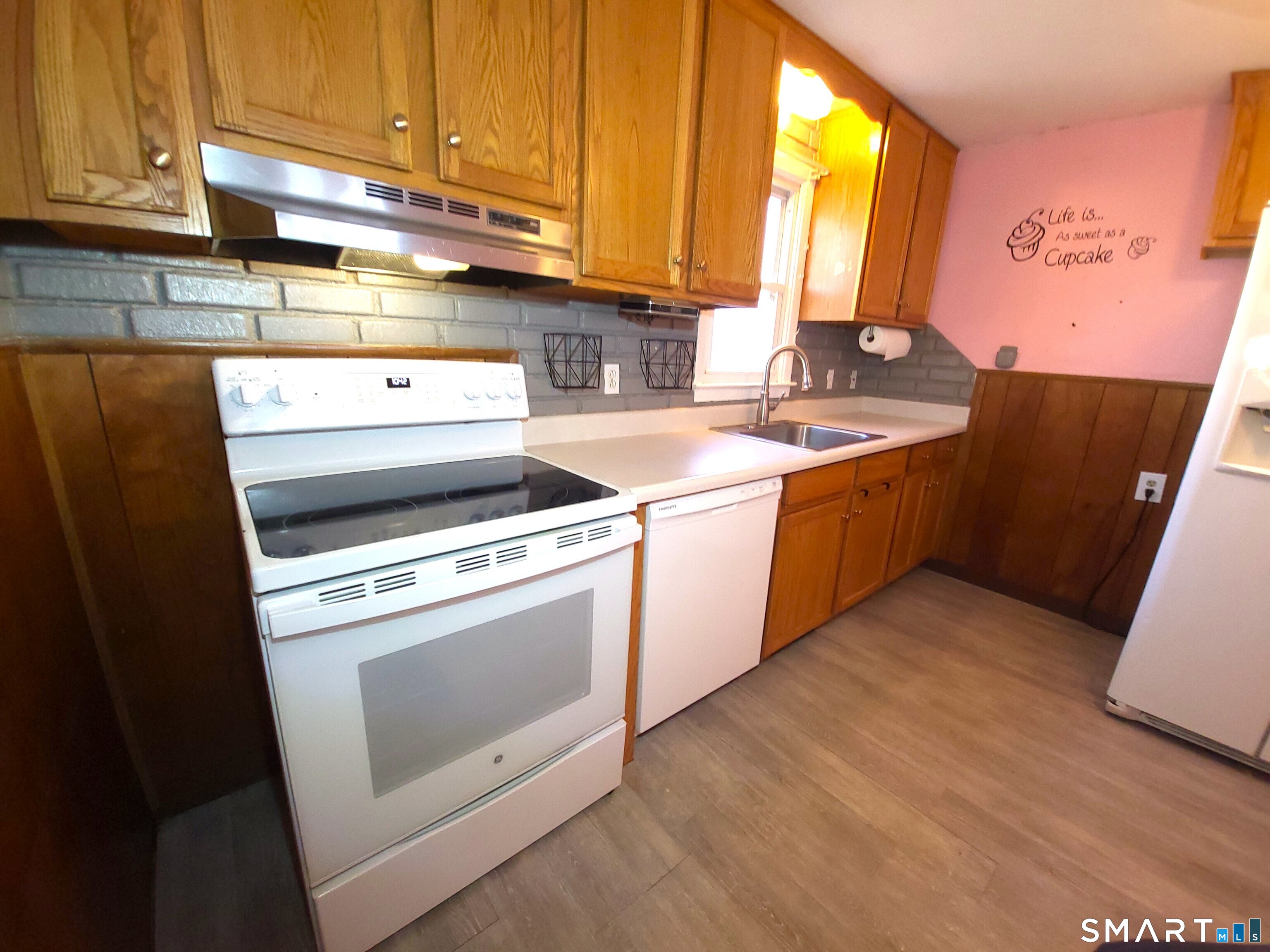 Homes for sale in Vernon, CT | 19 Bancroft Rd, Vernon, CT 06066 | MLS# 24148260