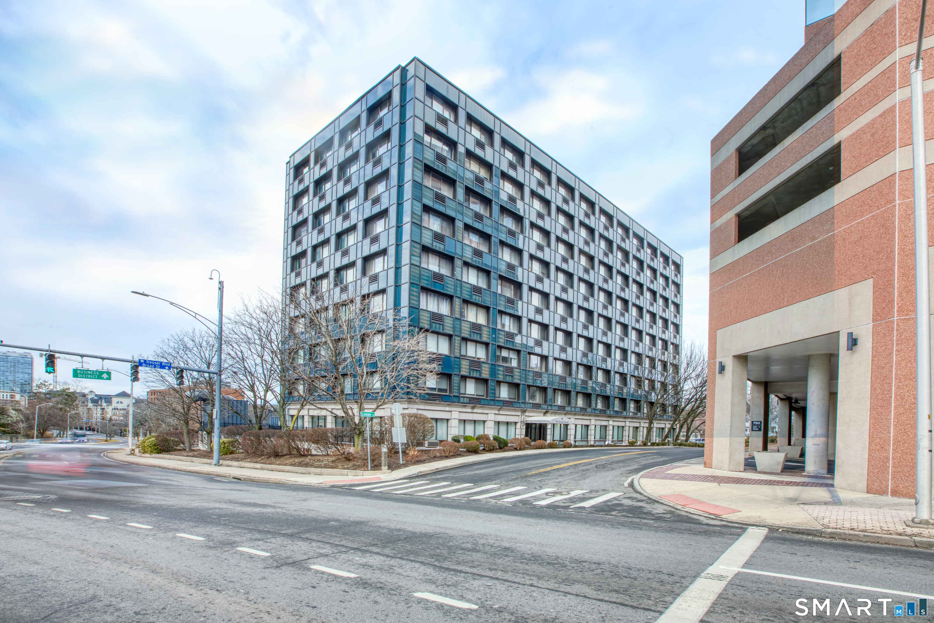 Homes for sale in Stamford, CT | 300 Broad St #305, Stamford, CT 06902 | MLS# 24148819
