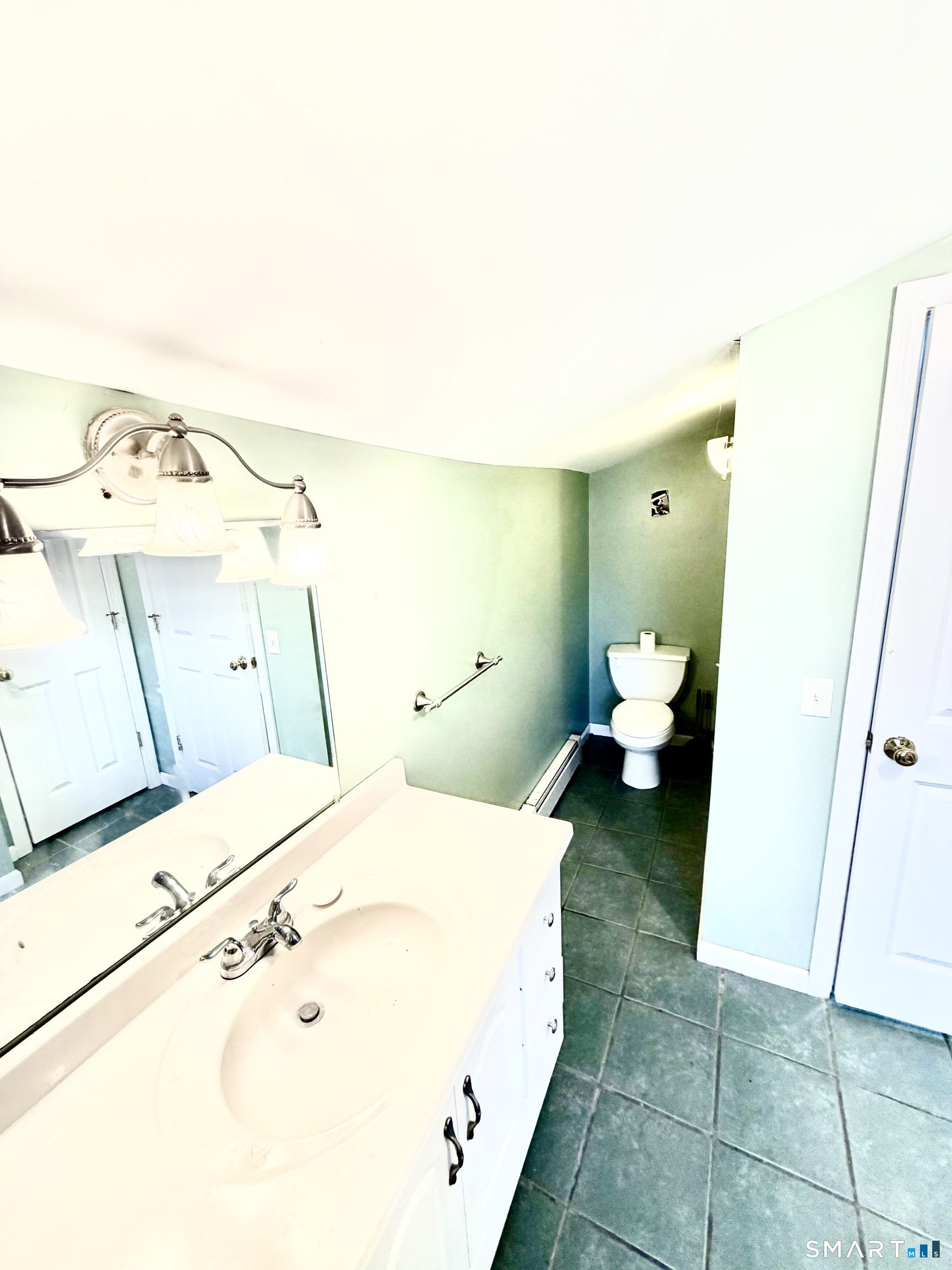 Photo 11 of 79 Elmwood Heights, Colchester, CT