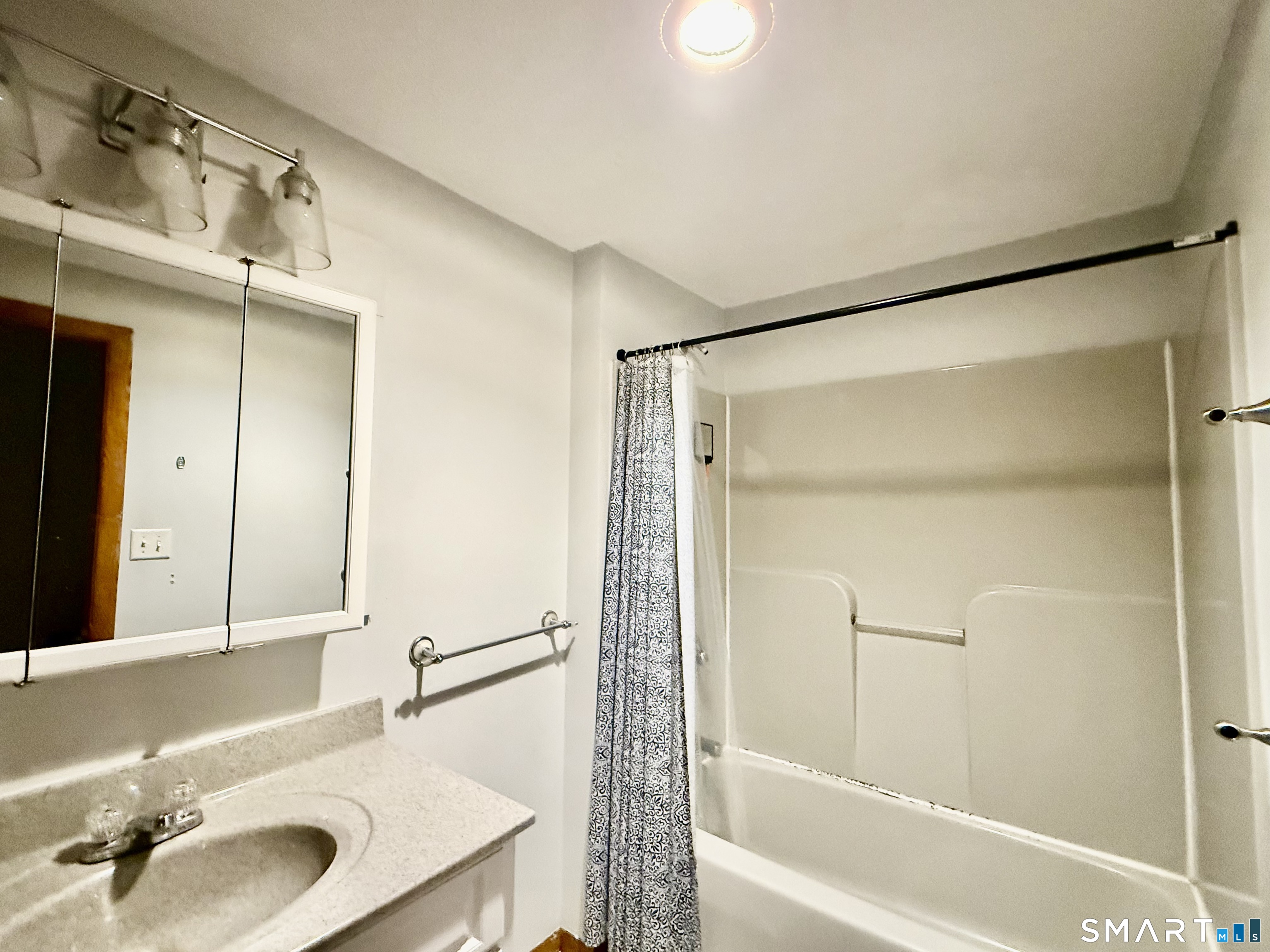 Photo 14 of 79 Elmwood Heights, Colchester, CT