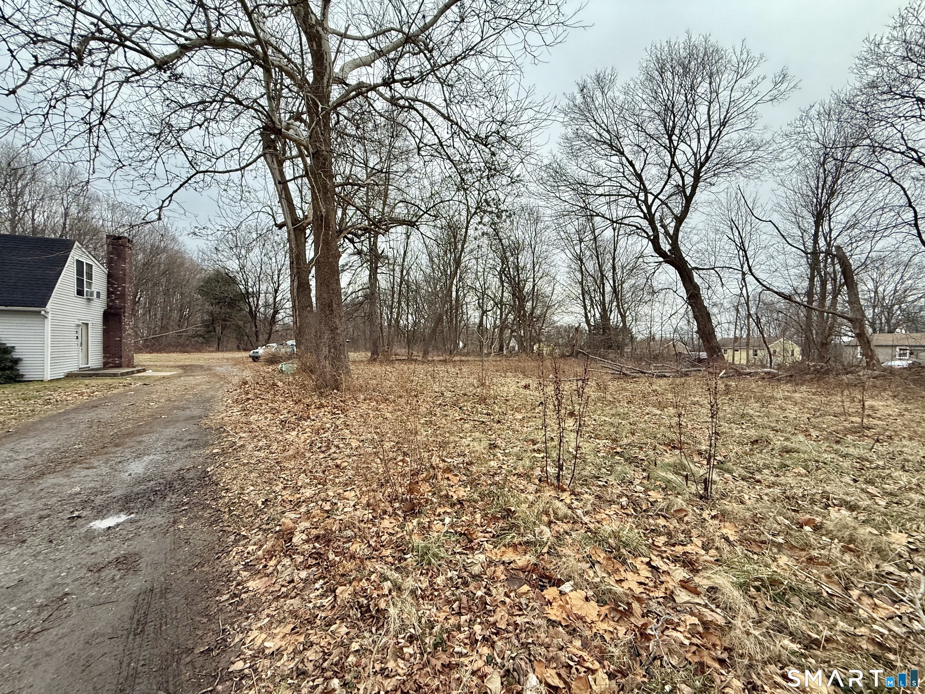 Photo 4 of 79 Elmwood Heights, Colchester, CT