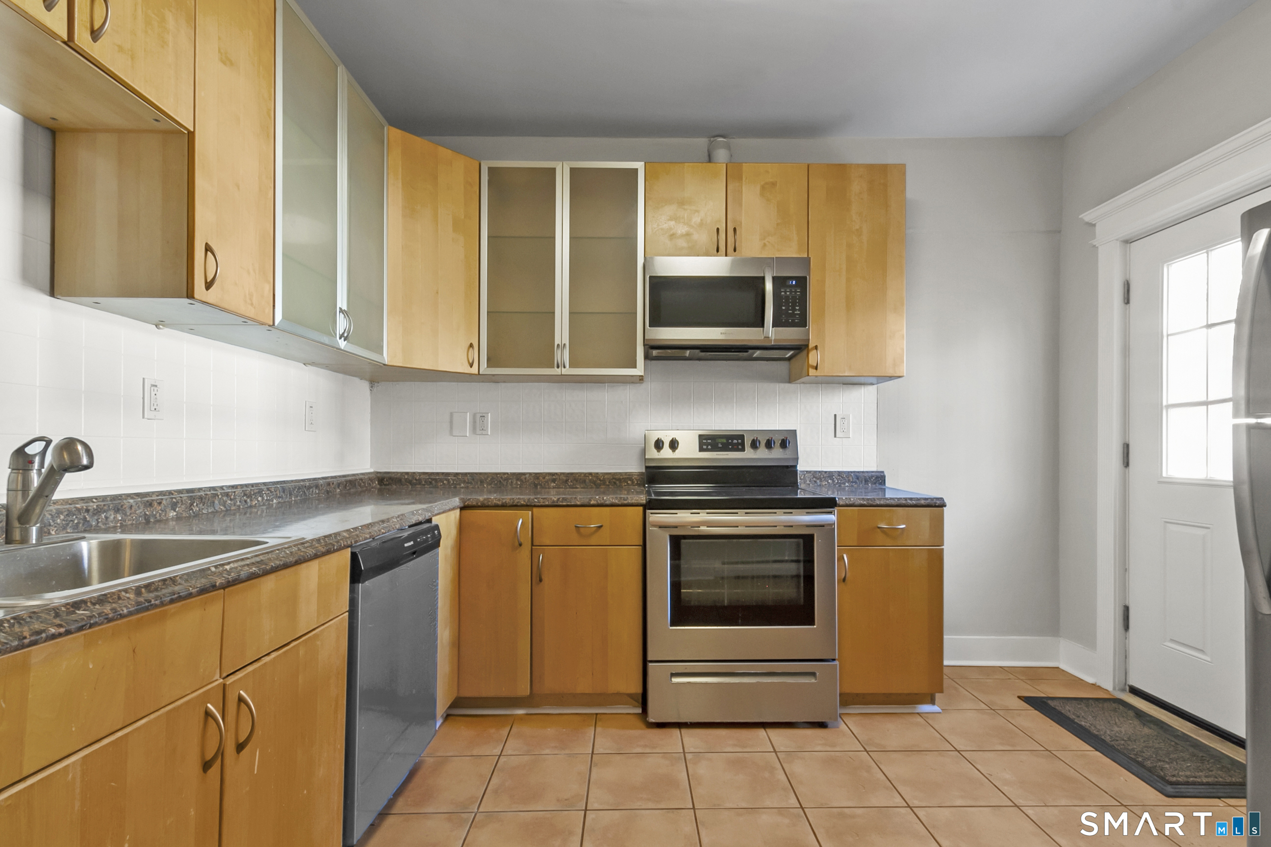 Photo 10 of 248 Salem Street, Bridgeport, CT