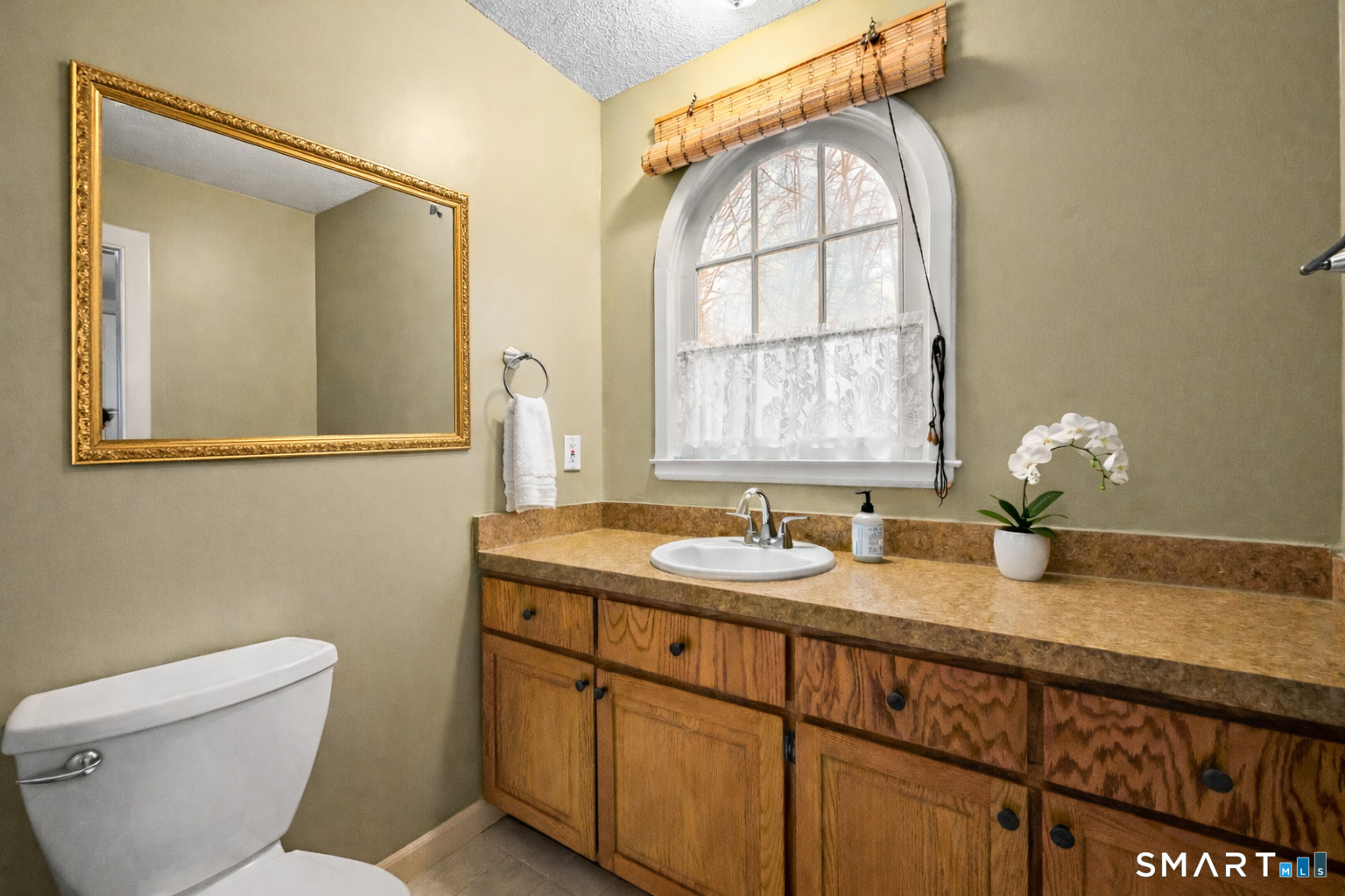 Photo 12 of 31 Oxford Court, Simsbury, CT