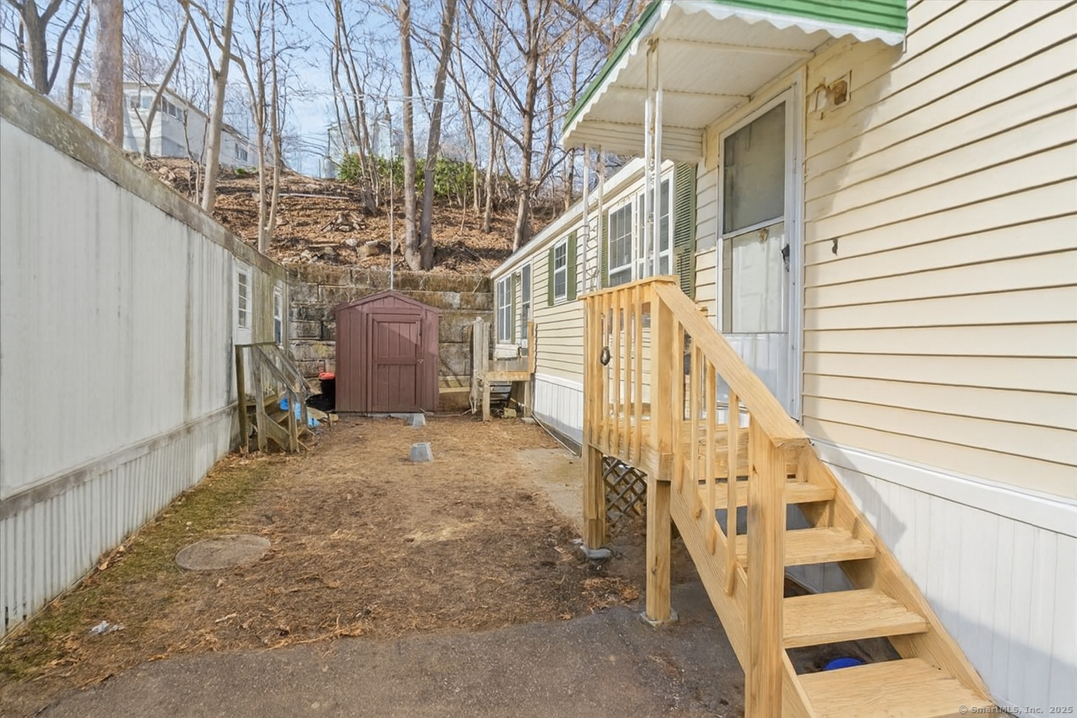 Homes for sale in Shelton, CT | 44 Hemlock Dr, Shelton, CT 06484 | MLS# 24149631