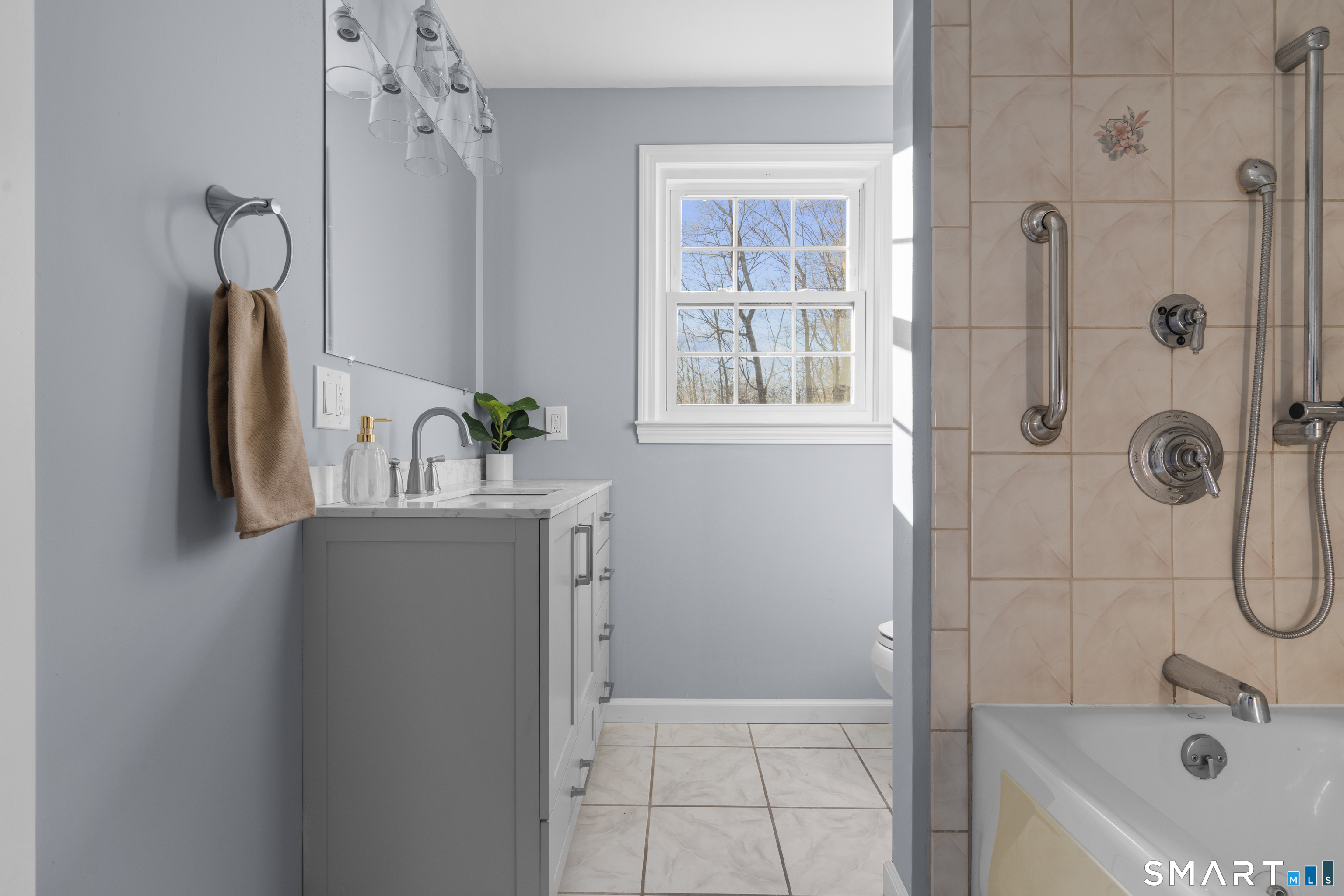 Photo 9 of 7 Coach Light Drive, Clinton, CT