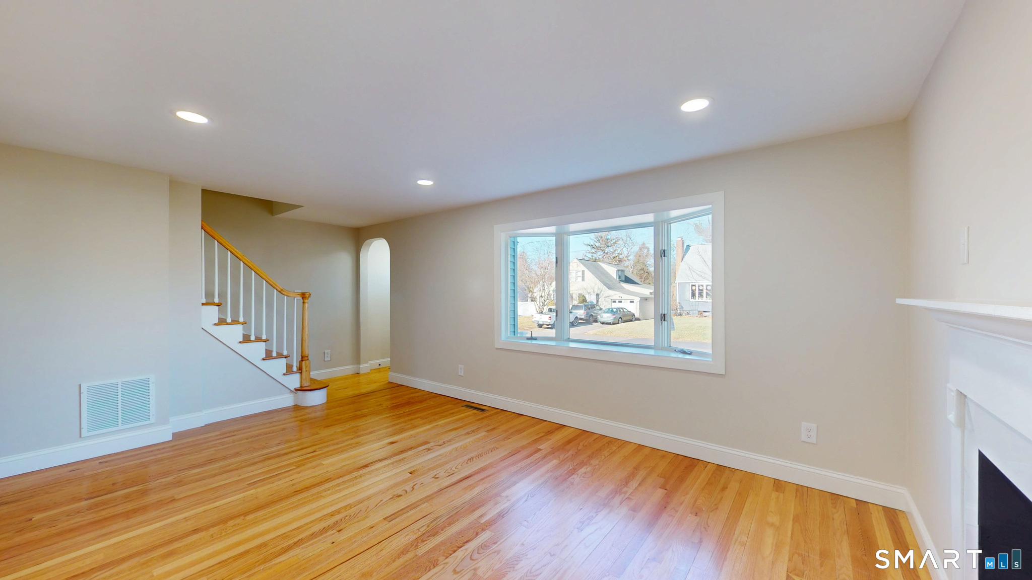 Photo 5 of 73 Coolidge Avenue, Newington, CT