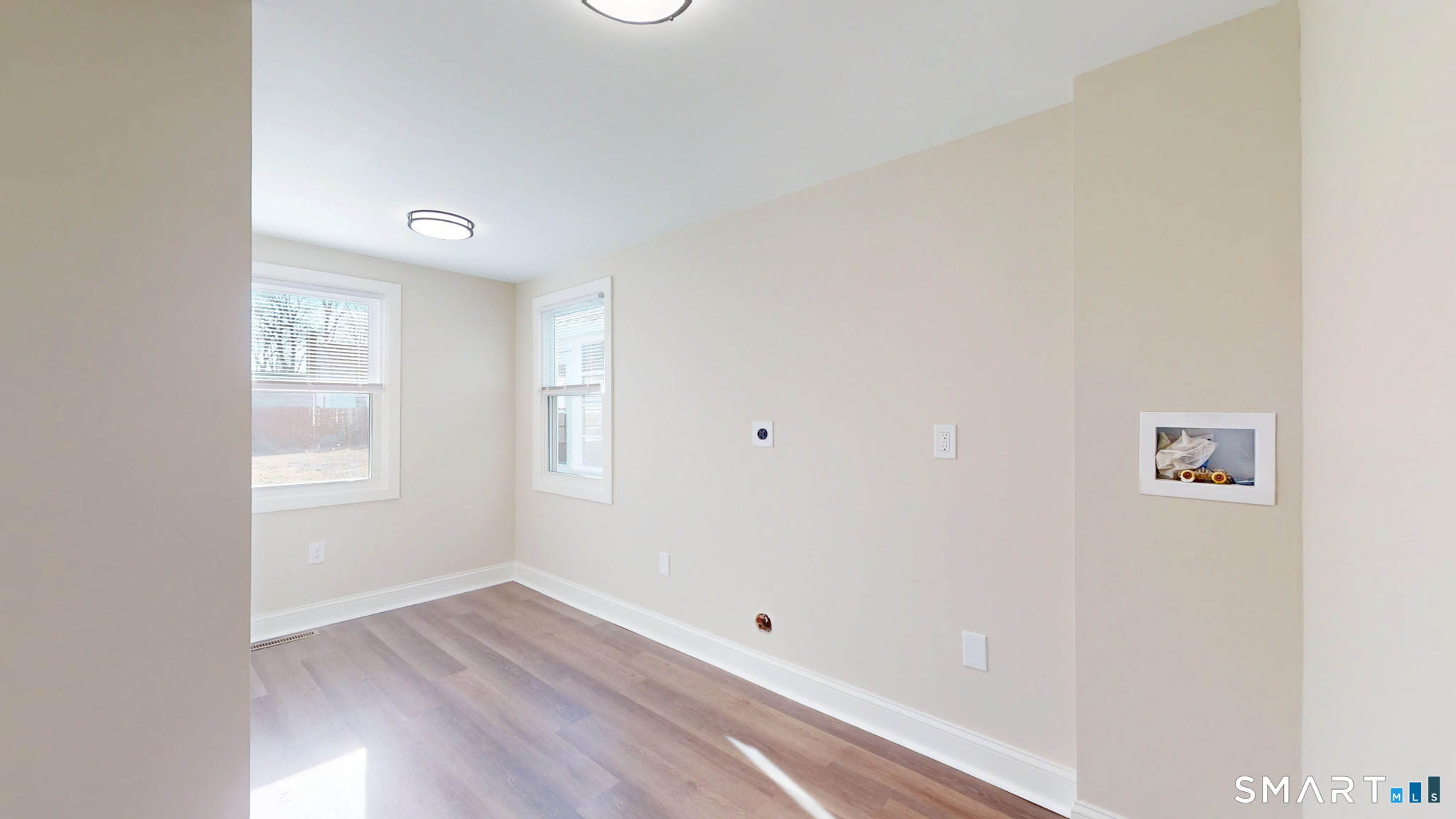 Photo 17 of 73 Coolidge Avenue, Newington, CT