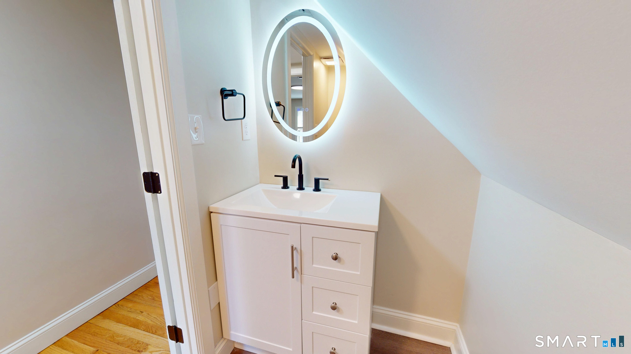 Photo 27 of 73 Coolidge Avenue, Newington, CT