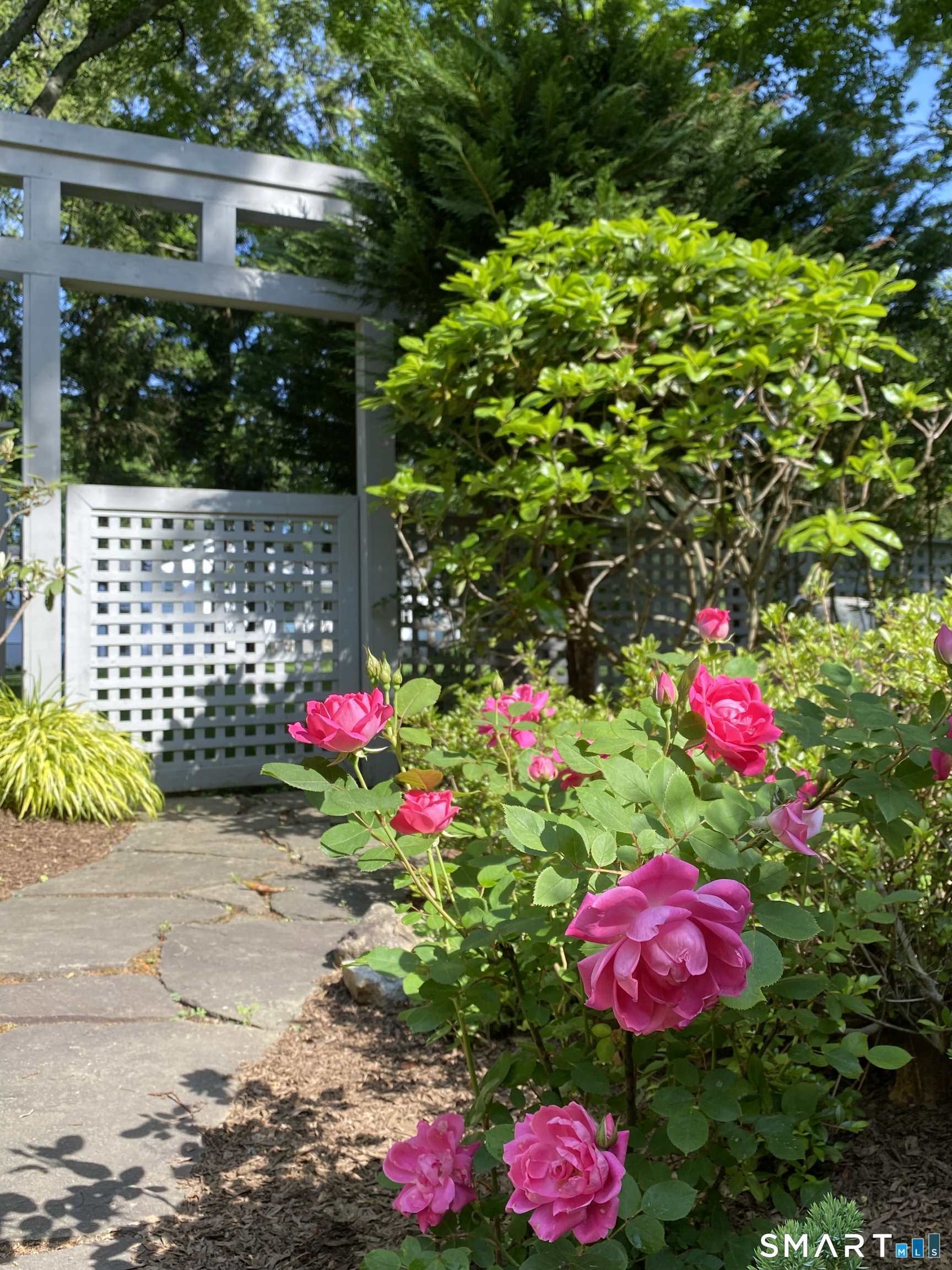 Homes for sale in Westport, CT | 2 Rockyfield Rd, Westport, CT 06880 | MLS# 24146933