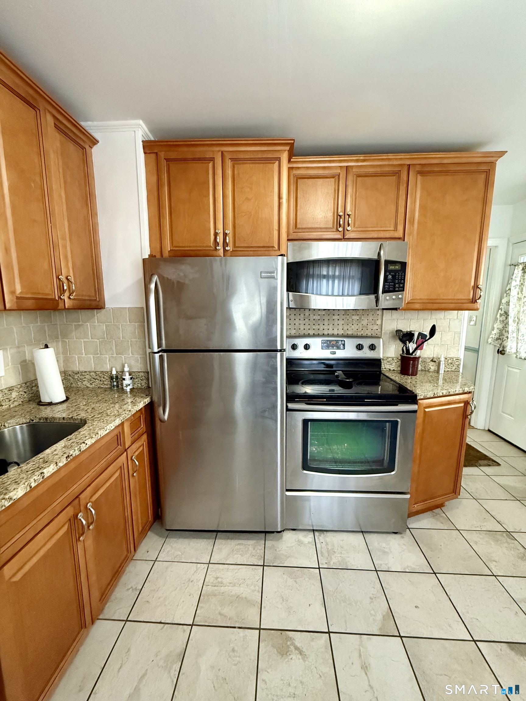 Photo 8 of 92 Garfield Road, Bristol, CT