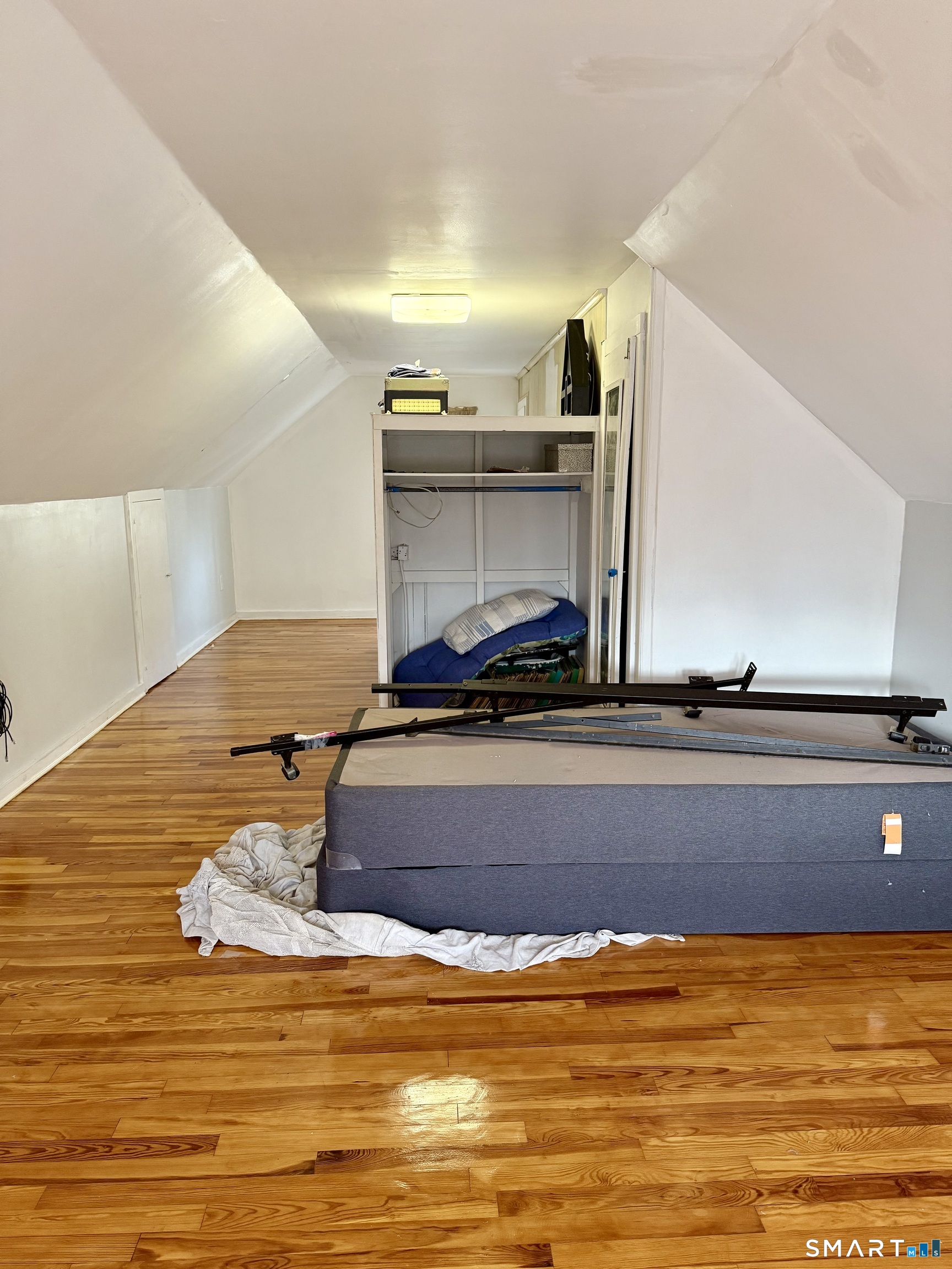 Photo 18 of 92 Garfield Road, Bristol, CT