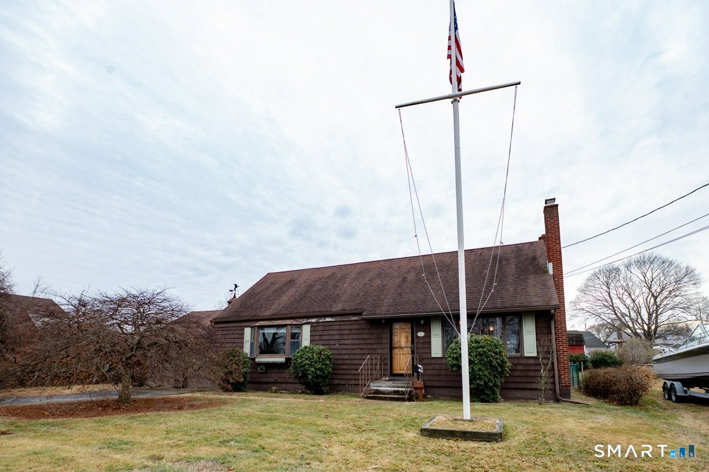 Homes for sale in Stratford, CT | 559 Oak Bluff Ave, Stratford, CT 06615 | MLS# 24141761