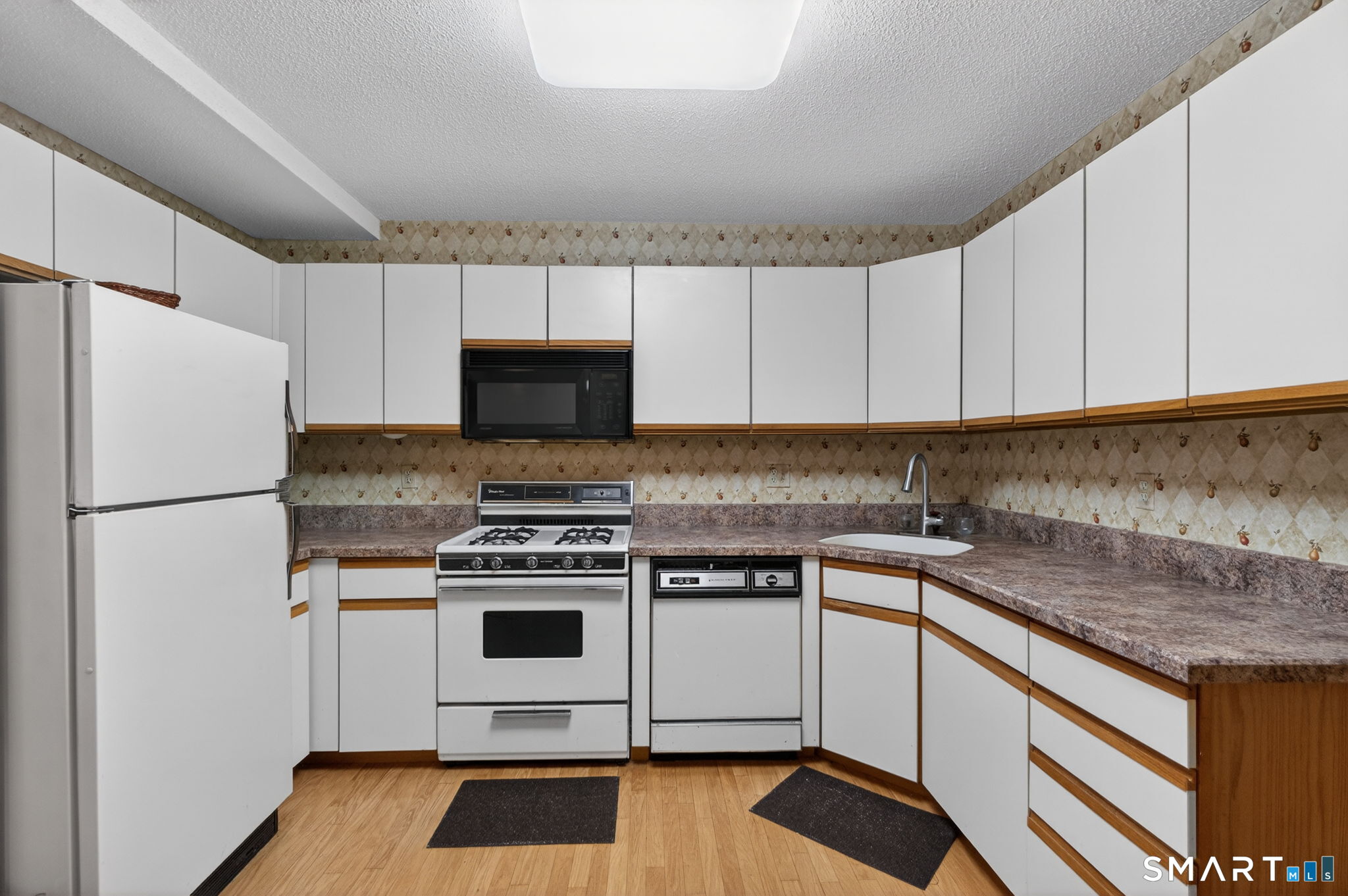 Homes for sale in South Windsor, CT | 1408 Mill Pond Dr #1408, South Windsor, CT 06074 | MLS# 24148236