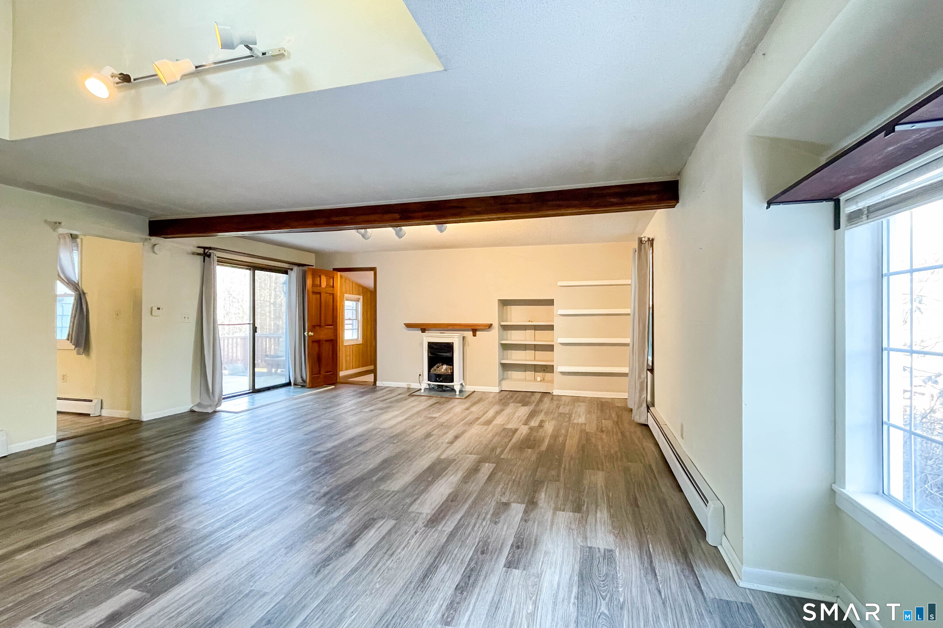 Homes for sale in Hamden, CT | 399 W Woods Rd, Hamden, CT 06518 | MLS# 24149632