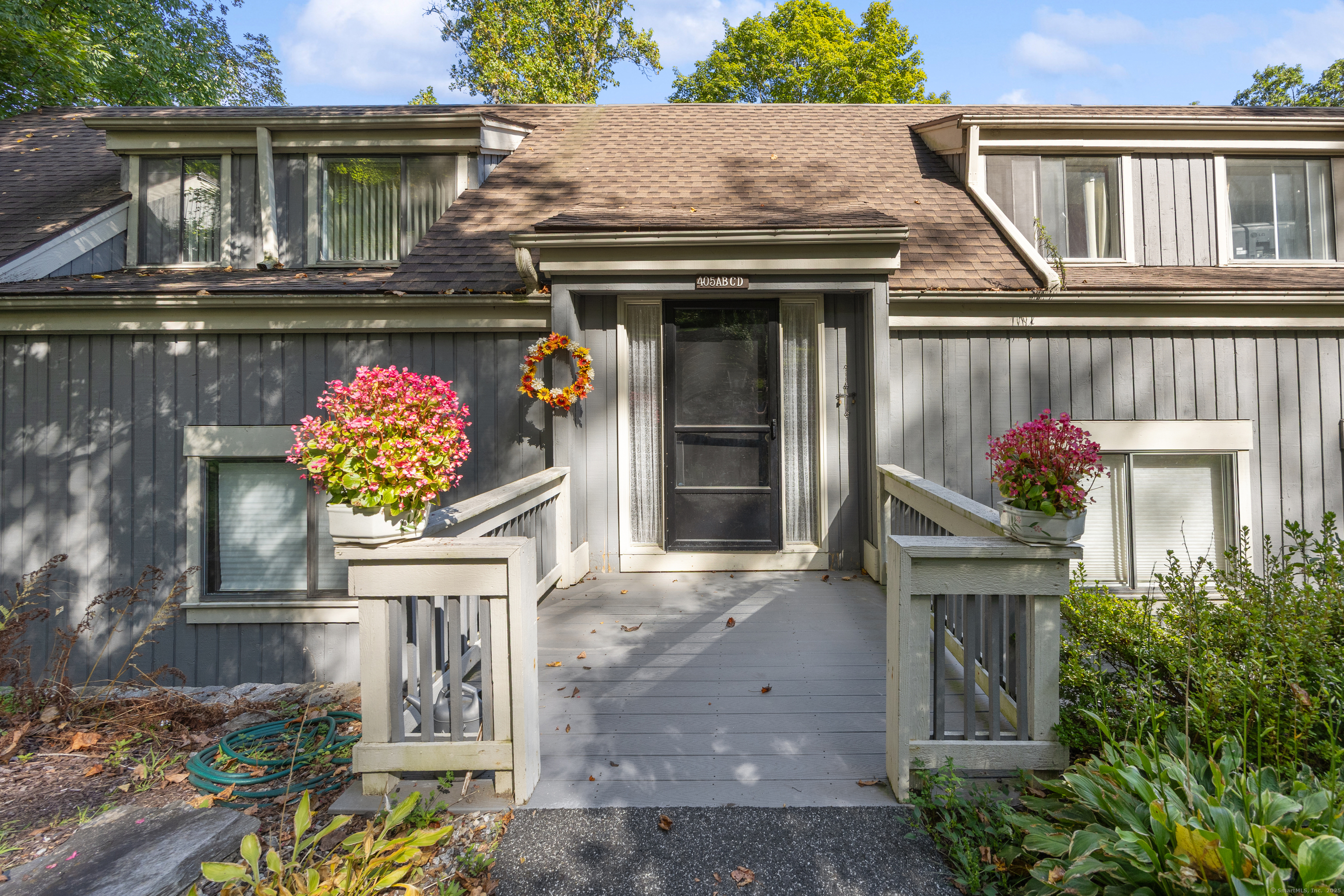 Homes for sale in Southbury, CT | 405 Heritage Vlg #D, Southbury, CT 06488 | MLS# 24149715