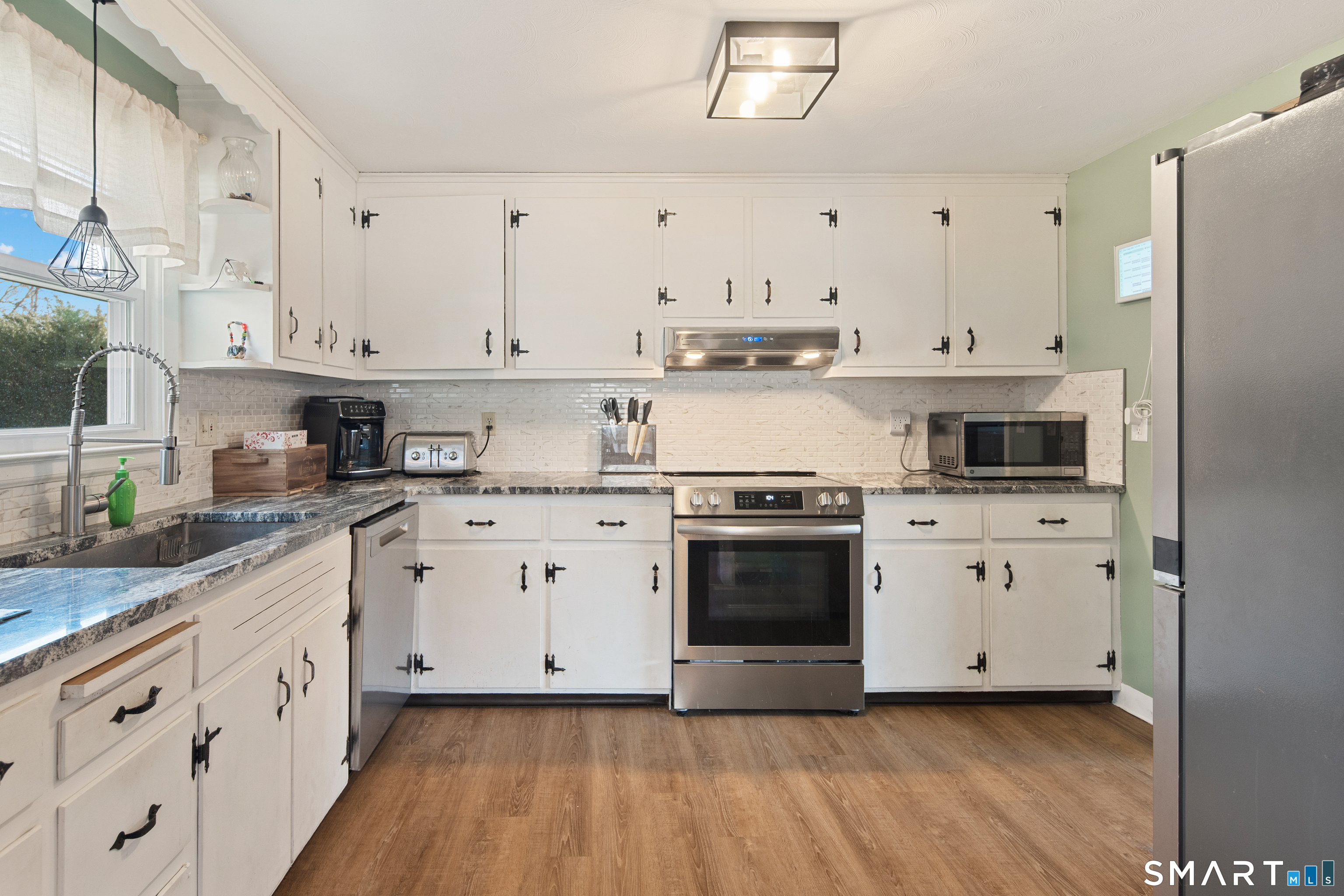 Homes for sale in Plainville, CT | 304 Cooke St, Plainville, CT 06062 | MLS# 24147219