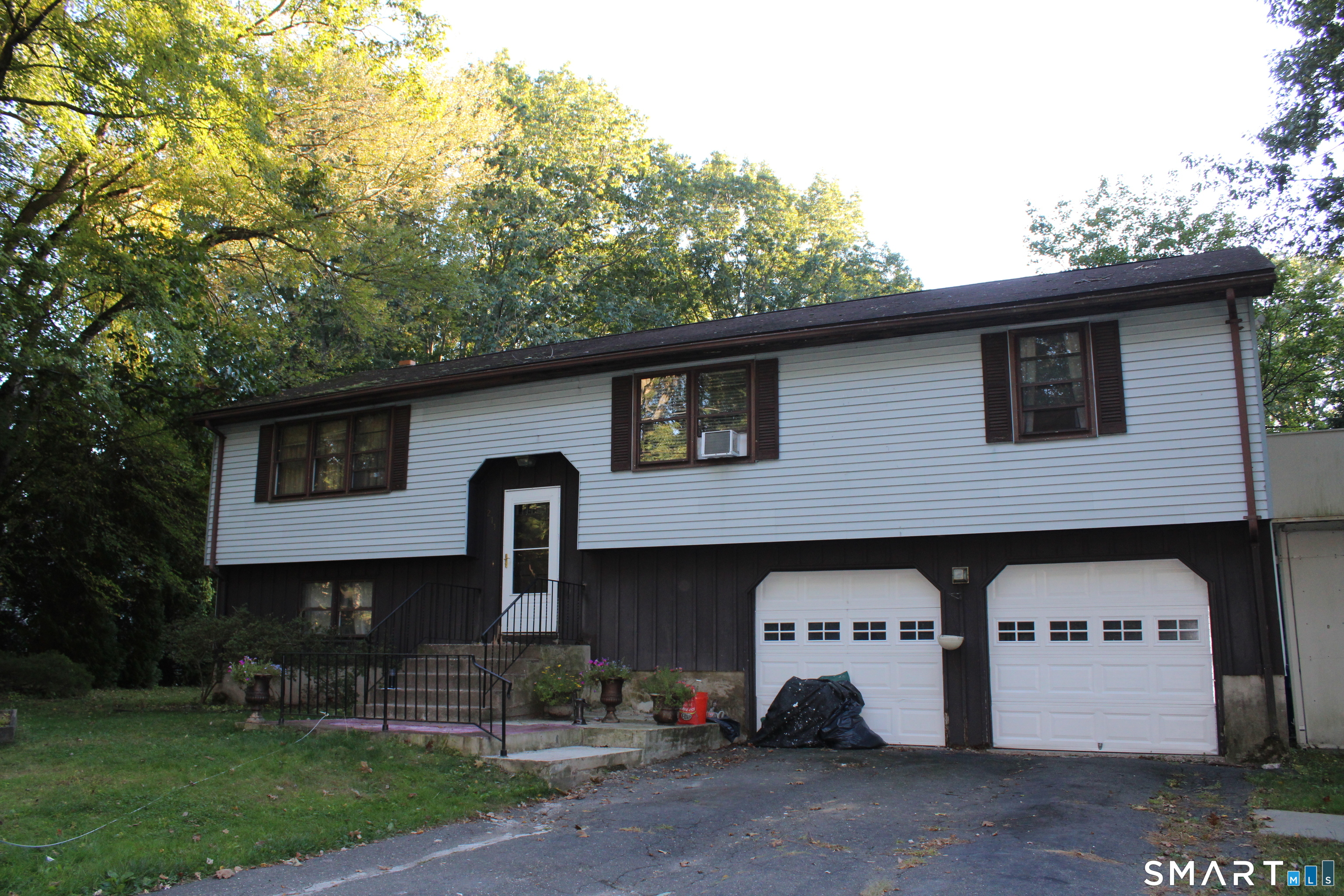 Homes for sale in Windsor, CT | 211 Macktown Rd, Windsor, CT 06095 | MLS# 24149667