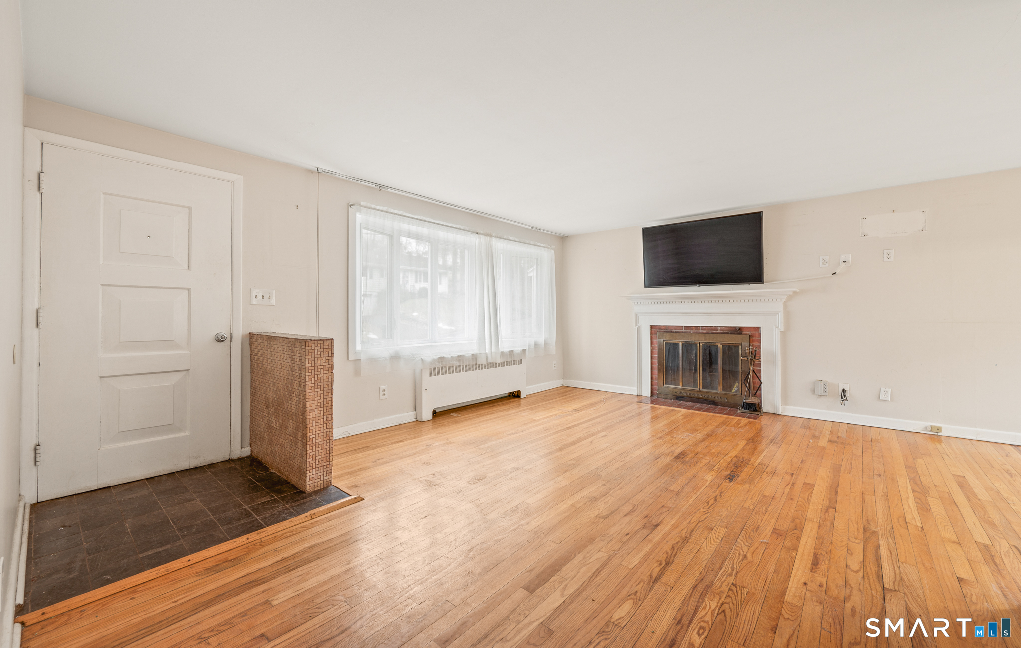 Homes for sale in Hamden, CT | 55 Forest St, Hamden, CT 06518 | MLS# 24149516