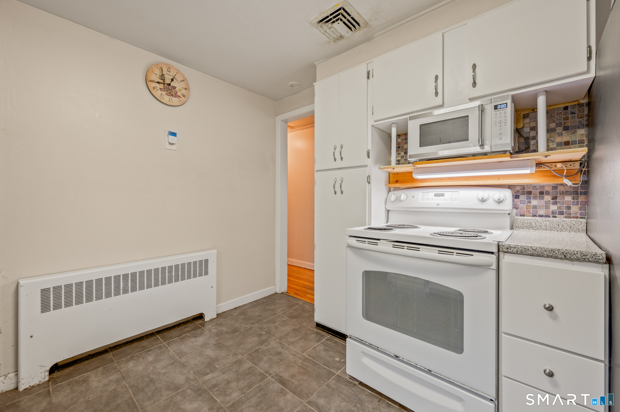 Photo 17 of 55 Forest Street, Hamden, CT