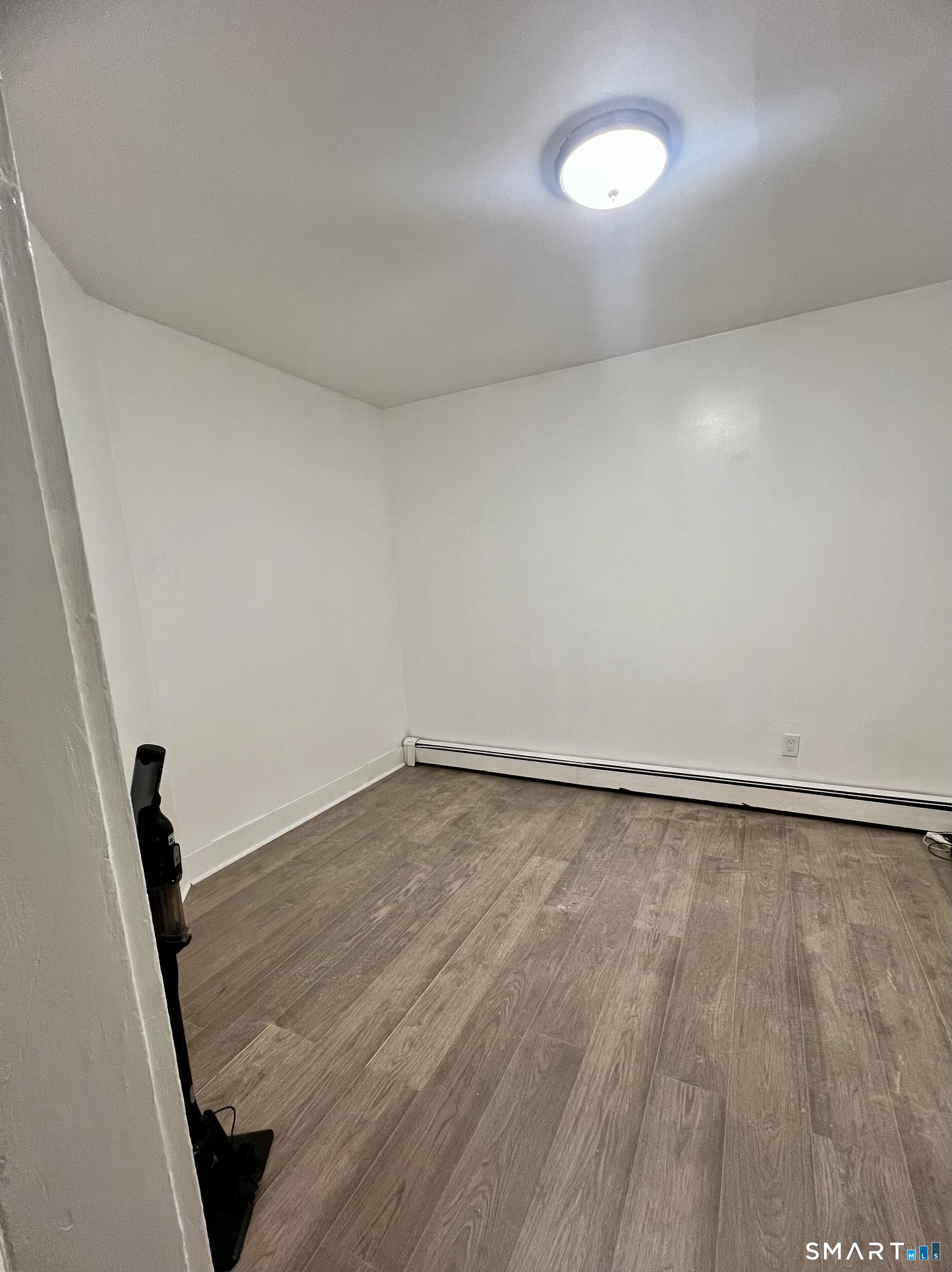 Photo 3 of 93 Park Terrace, Bridgeport, CT