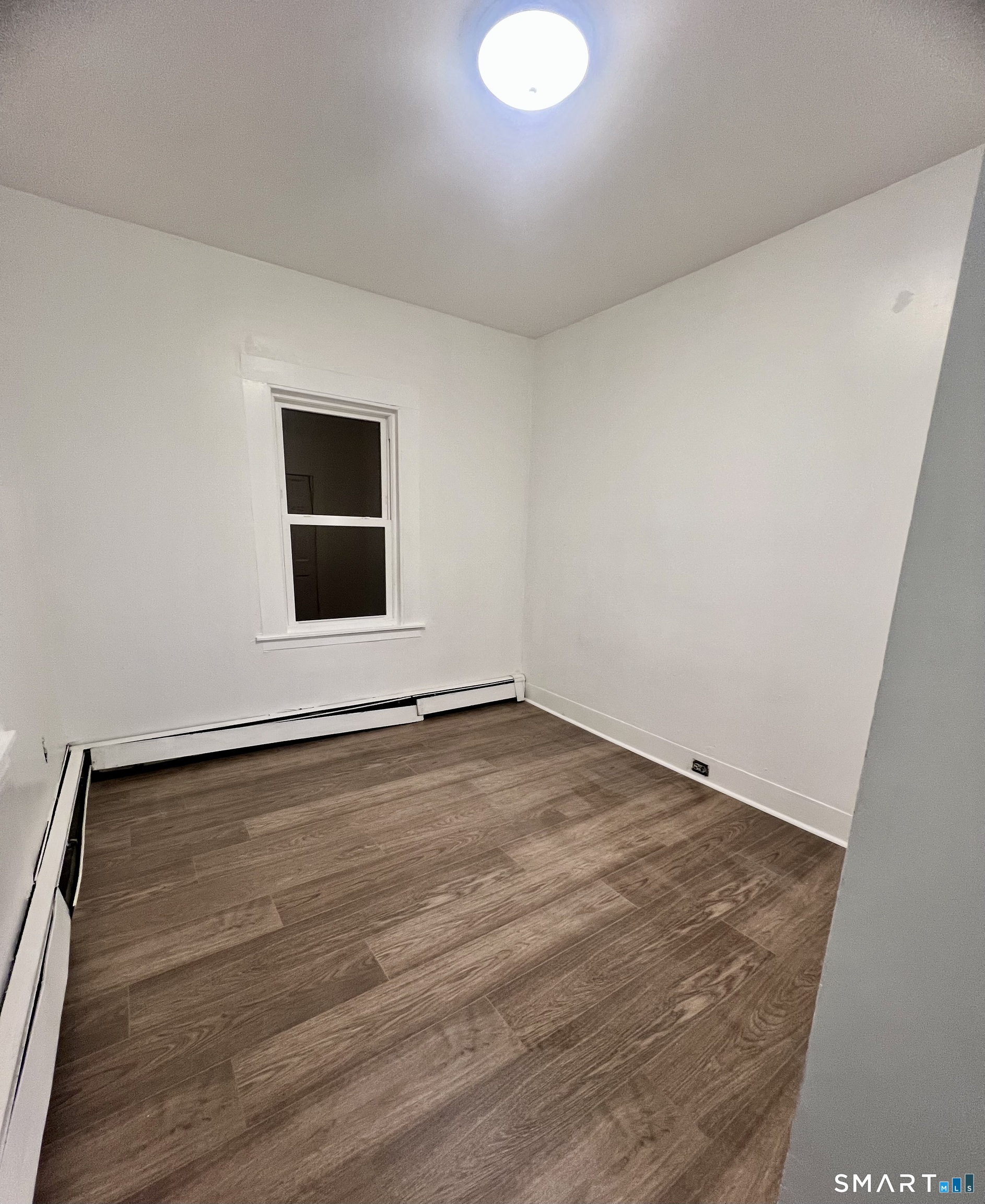 Photo 4 of 93 Park Terrace, Bridgeport, CT