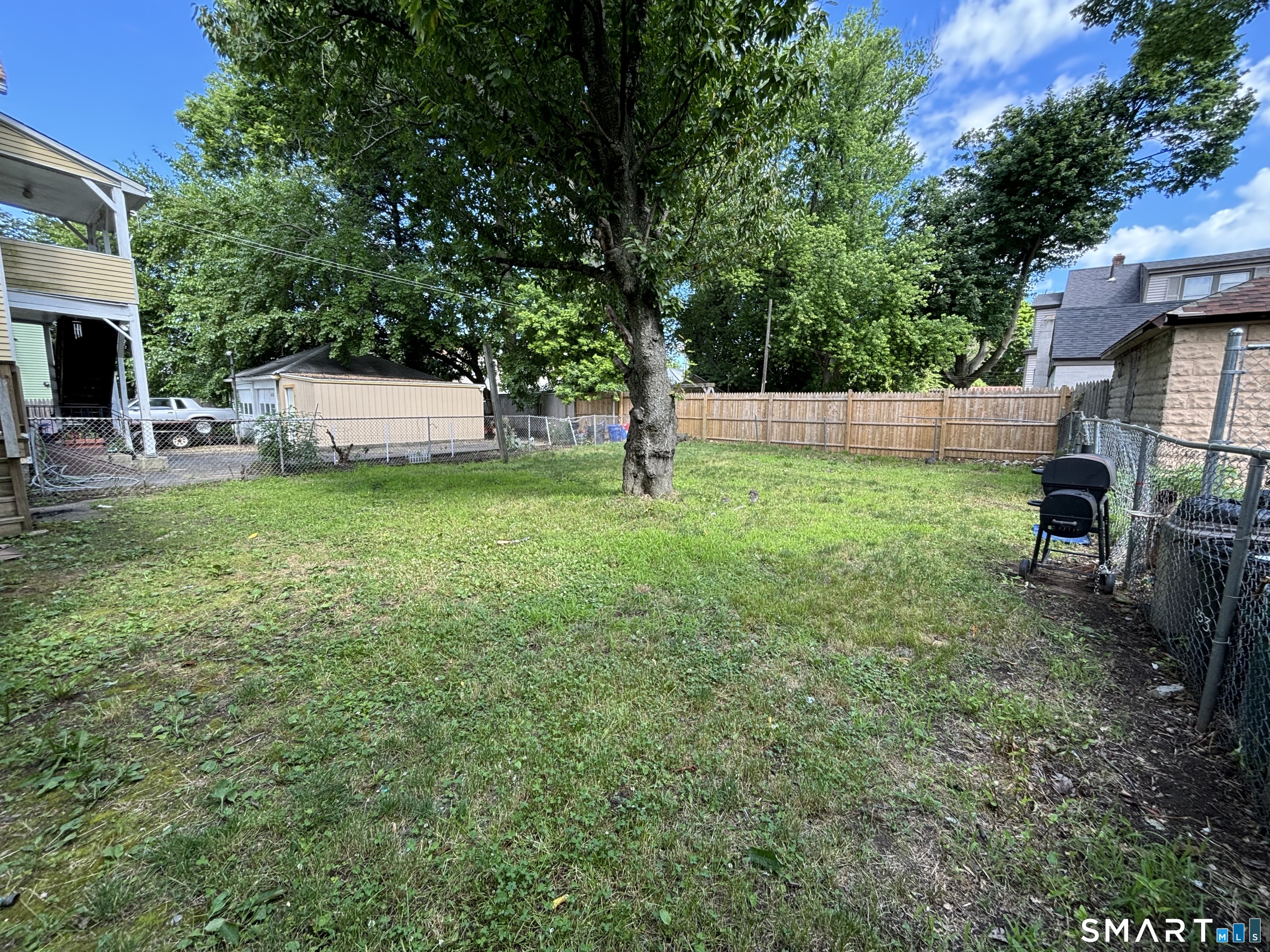 Homes for sale in Stratford, CT | 334 Hollister St, Stratford, CT 06615 | MLS# 24149697