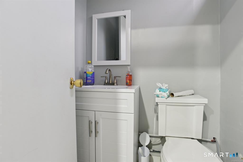 Homes for sale in Old Saybrook, CT | 1780 Boston Post Rd, Old Saybrook, CT 06475 | MLS# 24149701