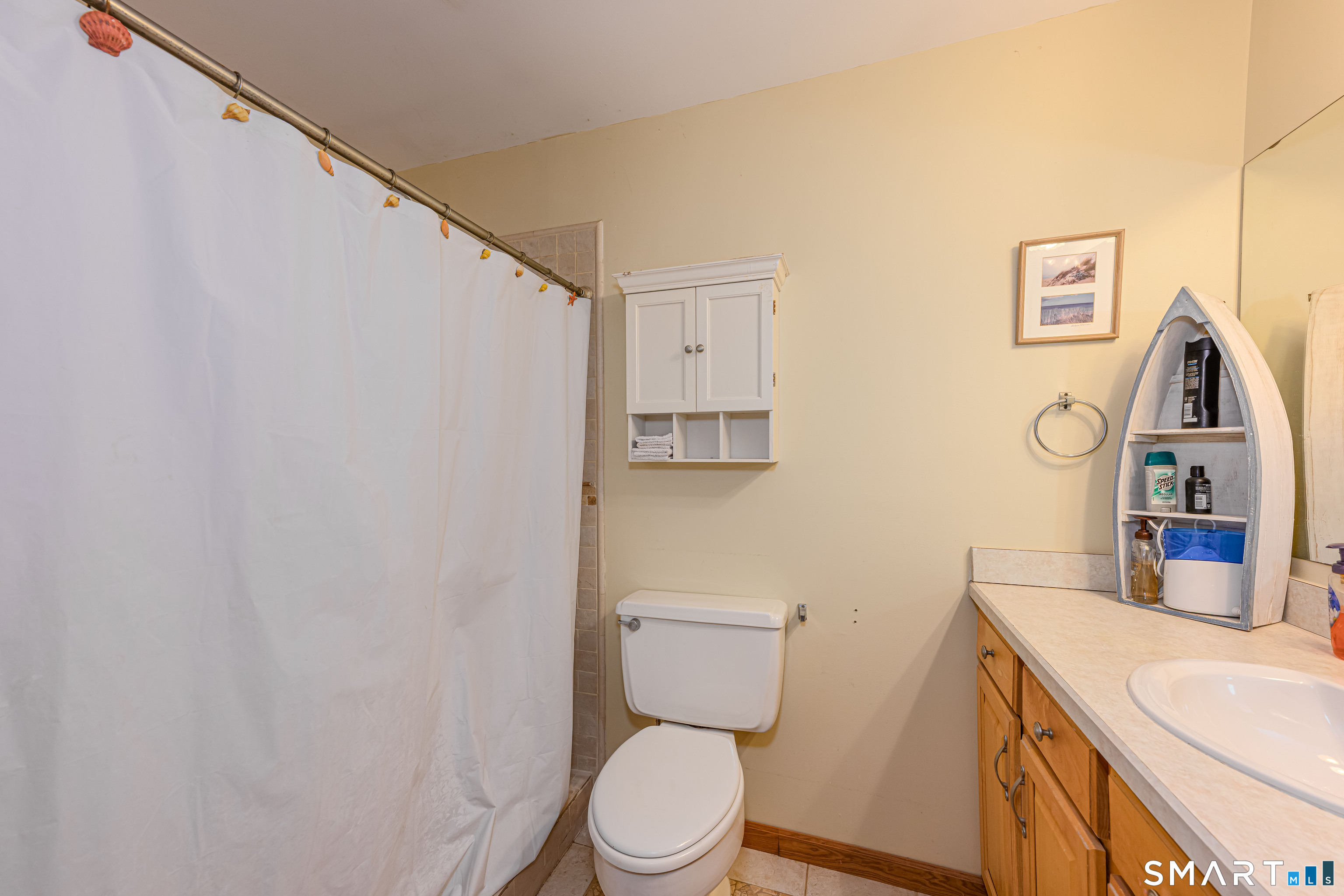 Homes for sale in Branford, CT | 121 Damascus Rd, Branford, CT 06405 | MLS# 24146776