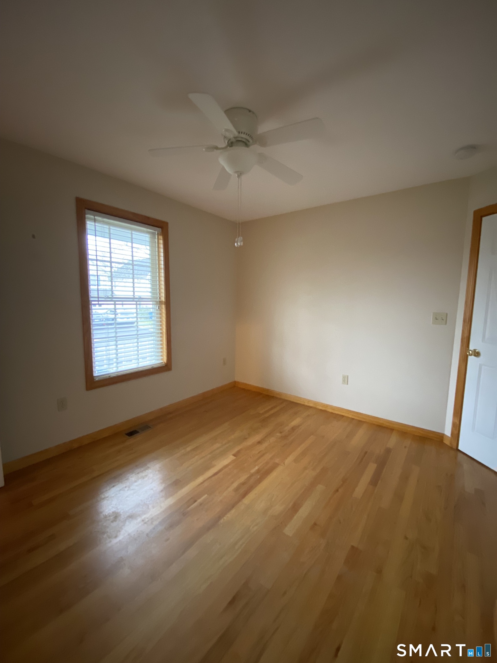 Homes for sale in Wallingford, CT | 5 Lendler Ln, Wallingford, CT 06492 | MLS# 24148611