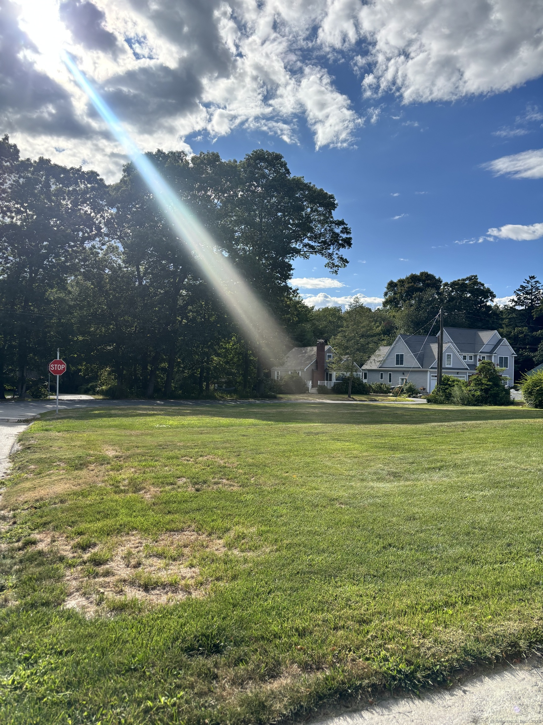 Photo 4 of 61 Whitecap Road, East Lyme, CT