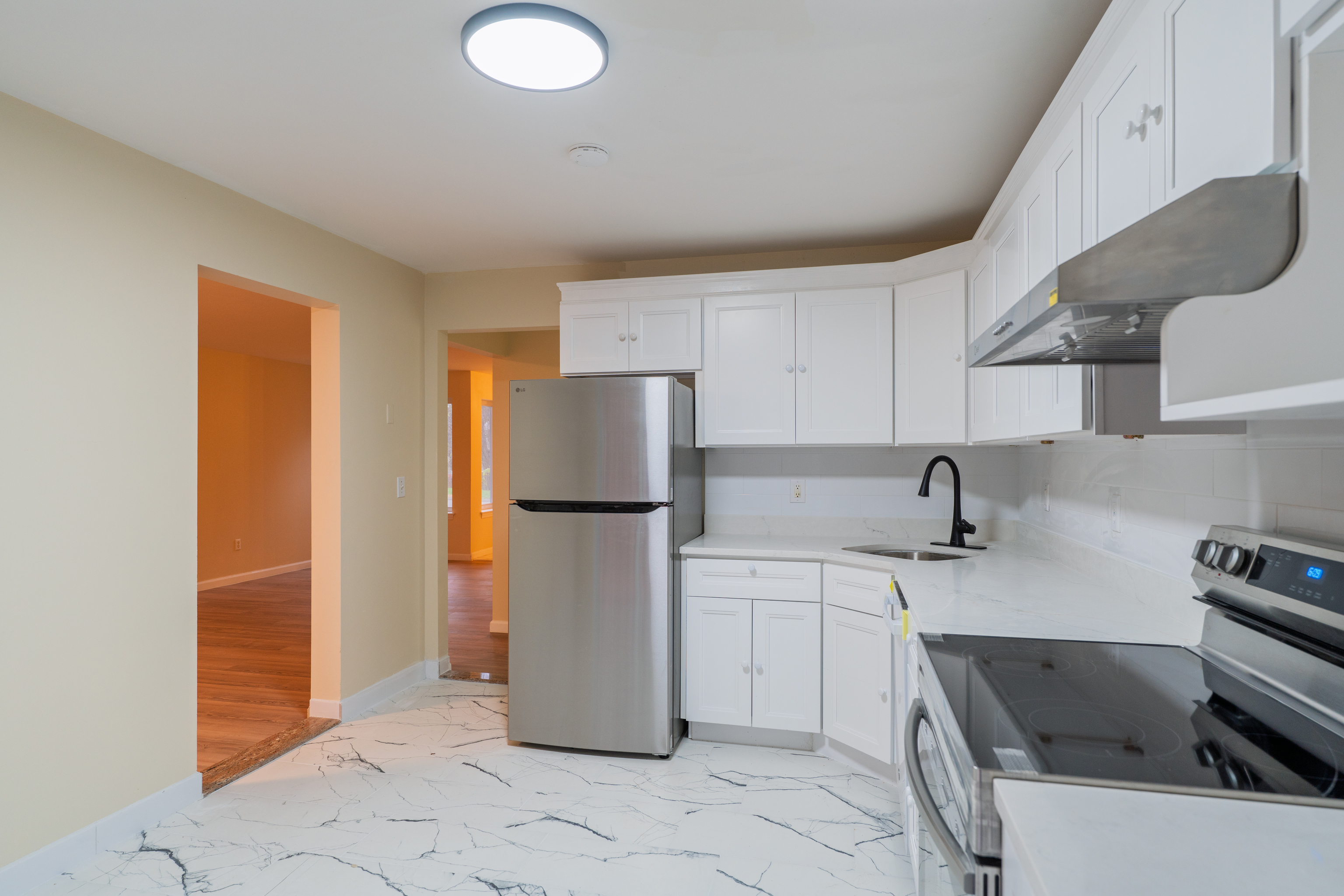 Homes for sale in Bloomfield, CT | 208 Castlewood Dr #208, Bloomfield, CT 06002 | MLS# 24149809