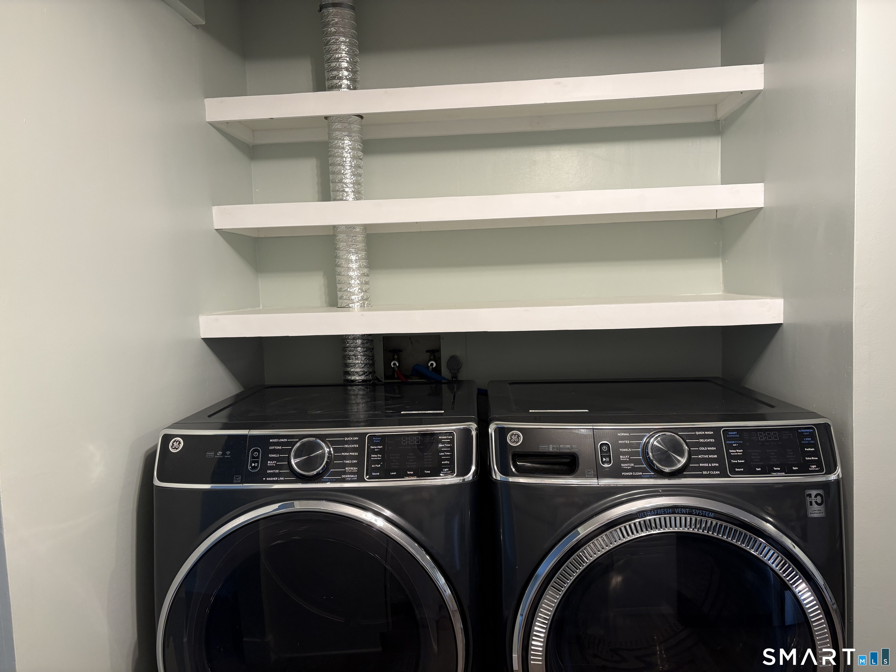 Photo 10 of 20 Lakeside Drive, Ledyard, CT