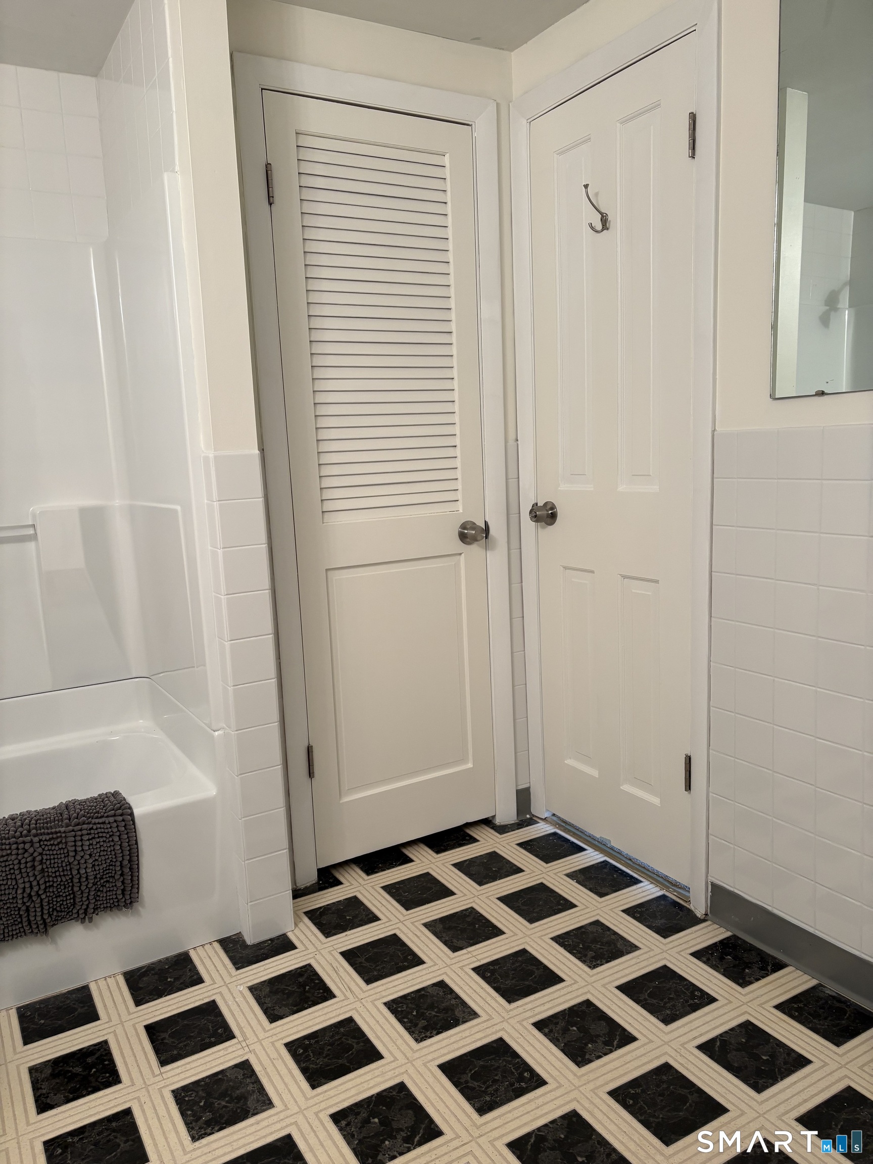 Photo 27 of 20 Lakeside Drive, Ledyard, CT