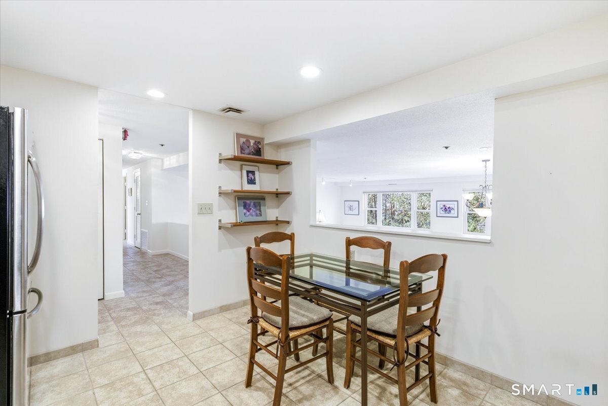 Photo 12 of 707 Mix Avenue, Hamden, CT