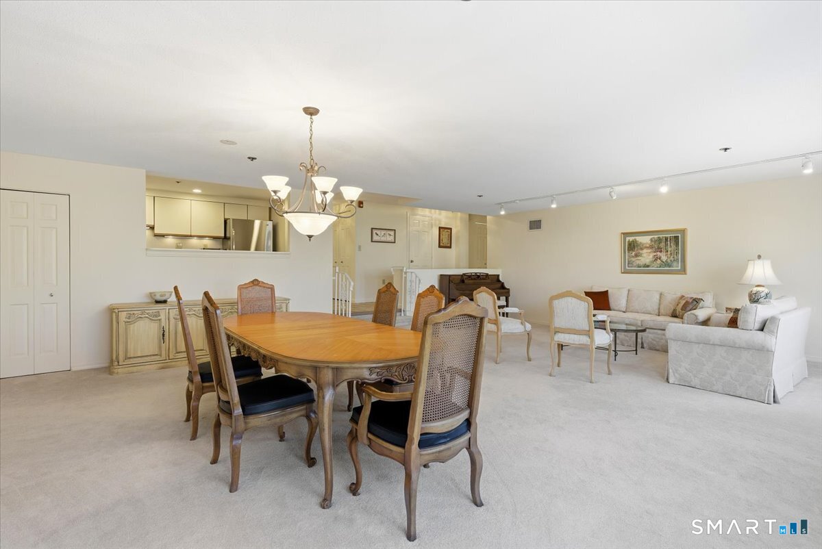 Photo 8 of 707 Mix Avenue, Hamden, CT