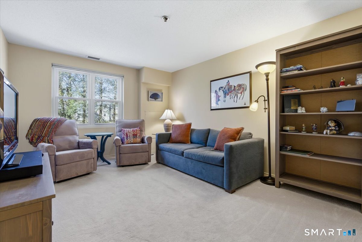 Photo 18 of 707 Mix Avenue, Hamden, CT