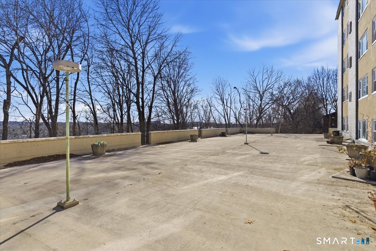 Photo 24 of 707 Mix Avenue, Hamden, CT