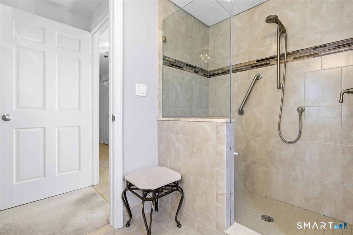 Photo 17 of 707 Mix Avenue, Hamden, CT