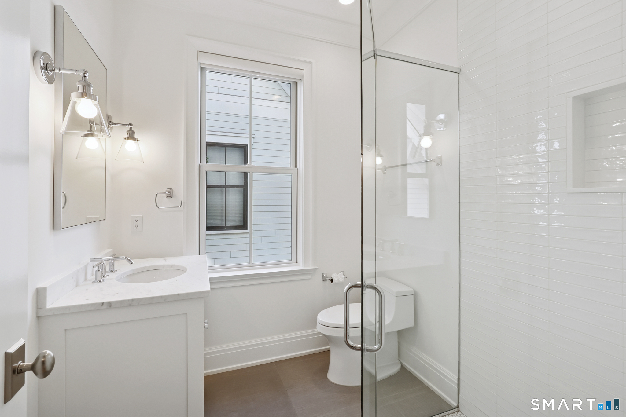 Photo 14 of 25 Woodland Drive, Greenwich, CT