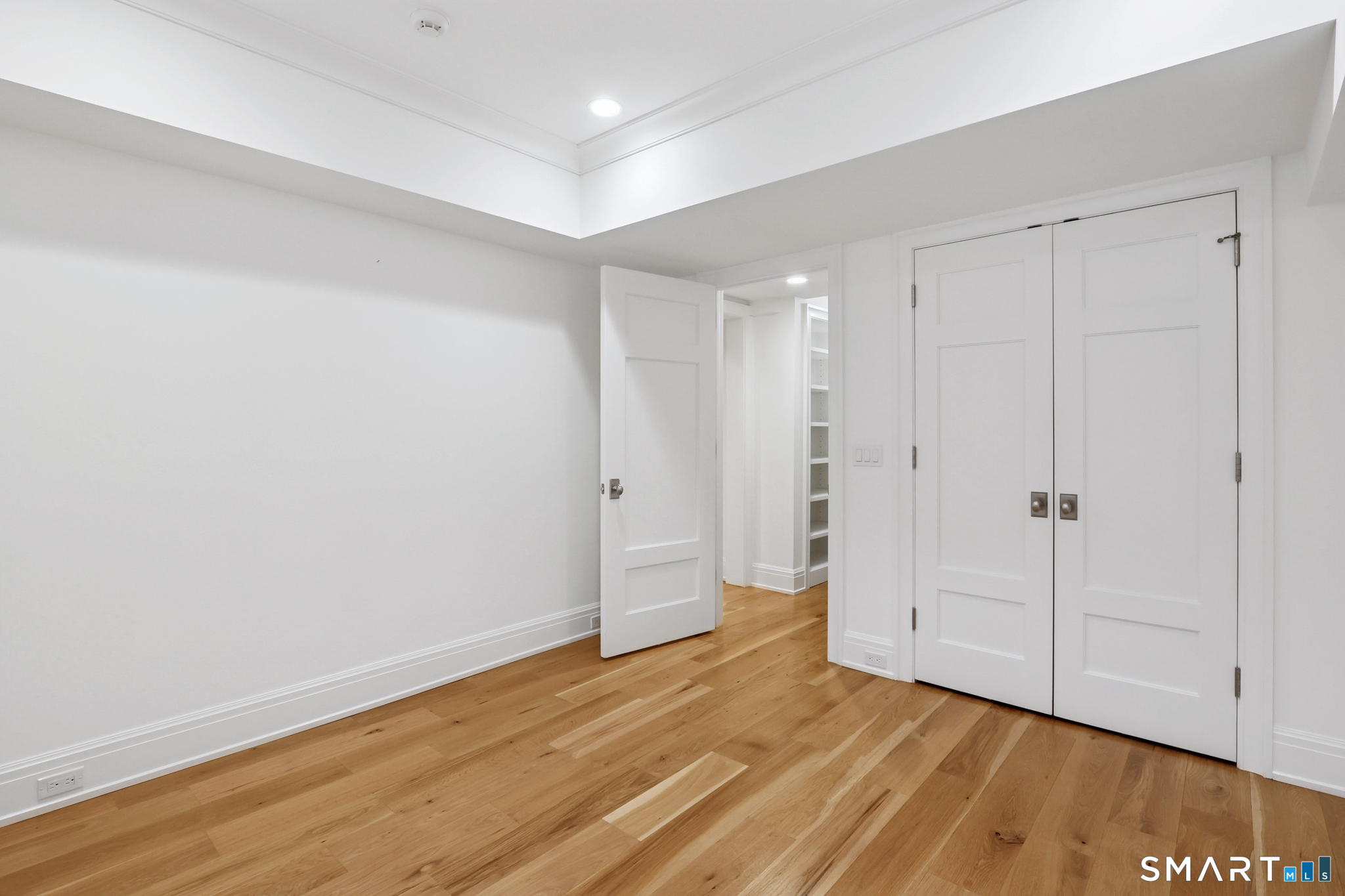 Photo 16 of 25 Woodland Drive, Greenwich, CT