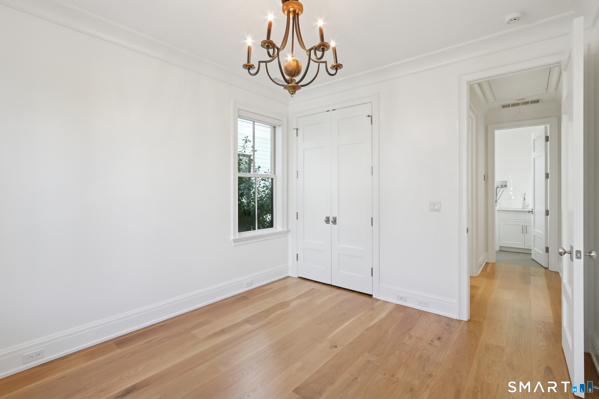 Photo 13 of 25 Woodland Drive, Greenwich, CT