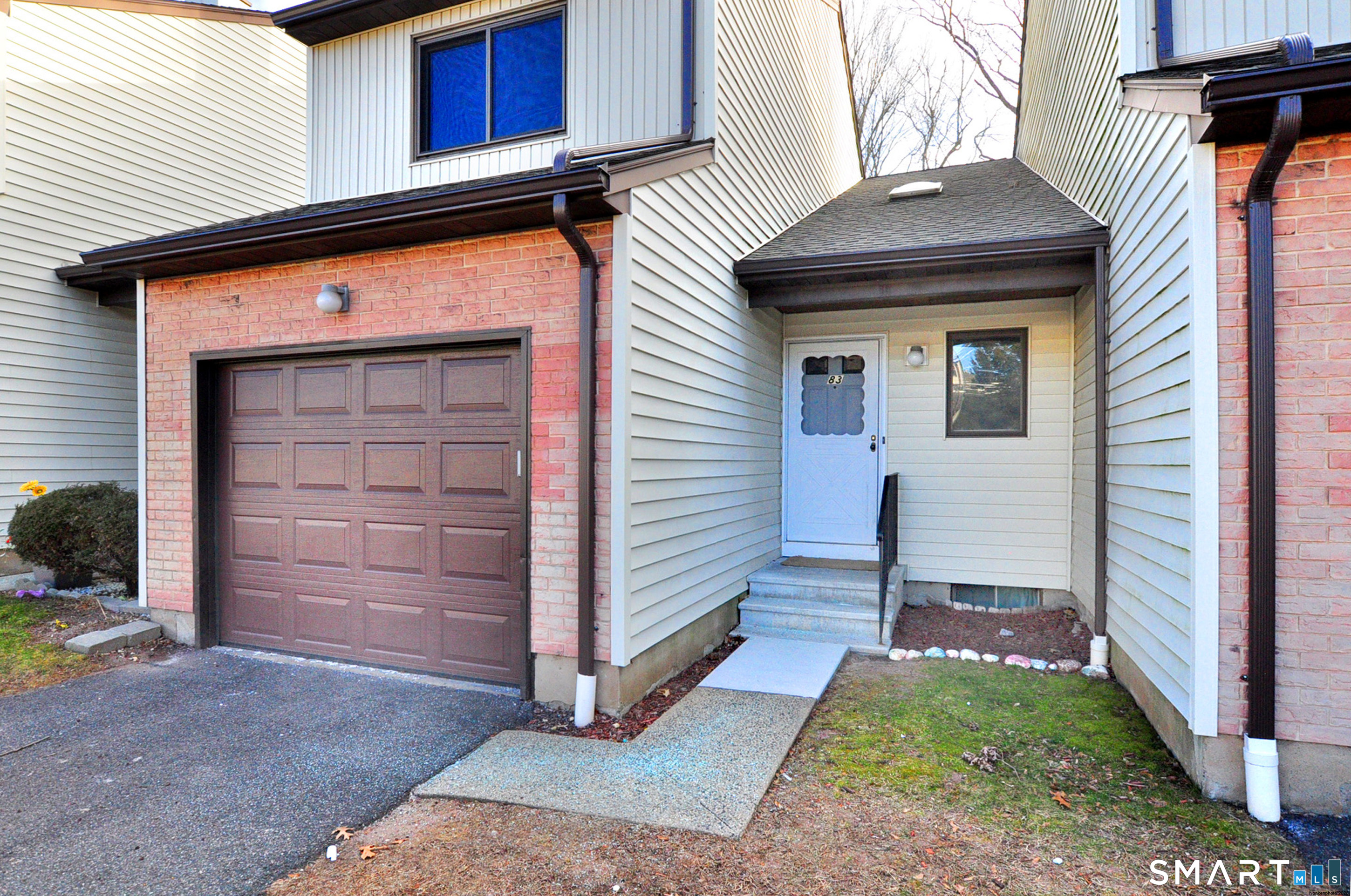 Homes for sale in Manchester, CT | 83 Oak Forest Dr #8-3, Manchester, CT 06040 | MLS# 24146812