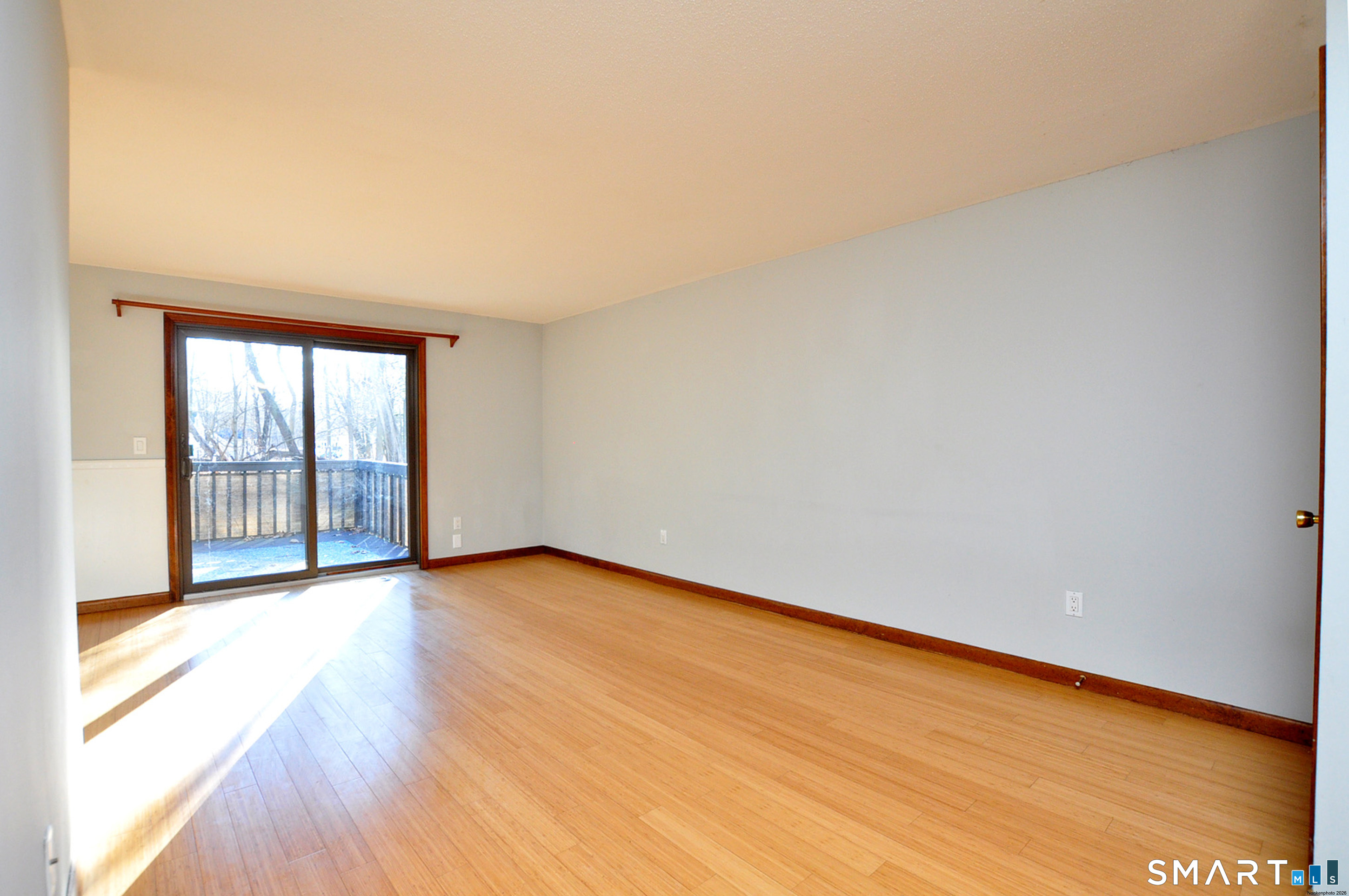 Photo 6 of 83 Oak Forest Drive, Manchester, CT