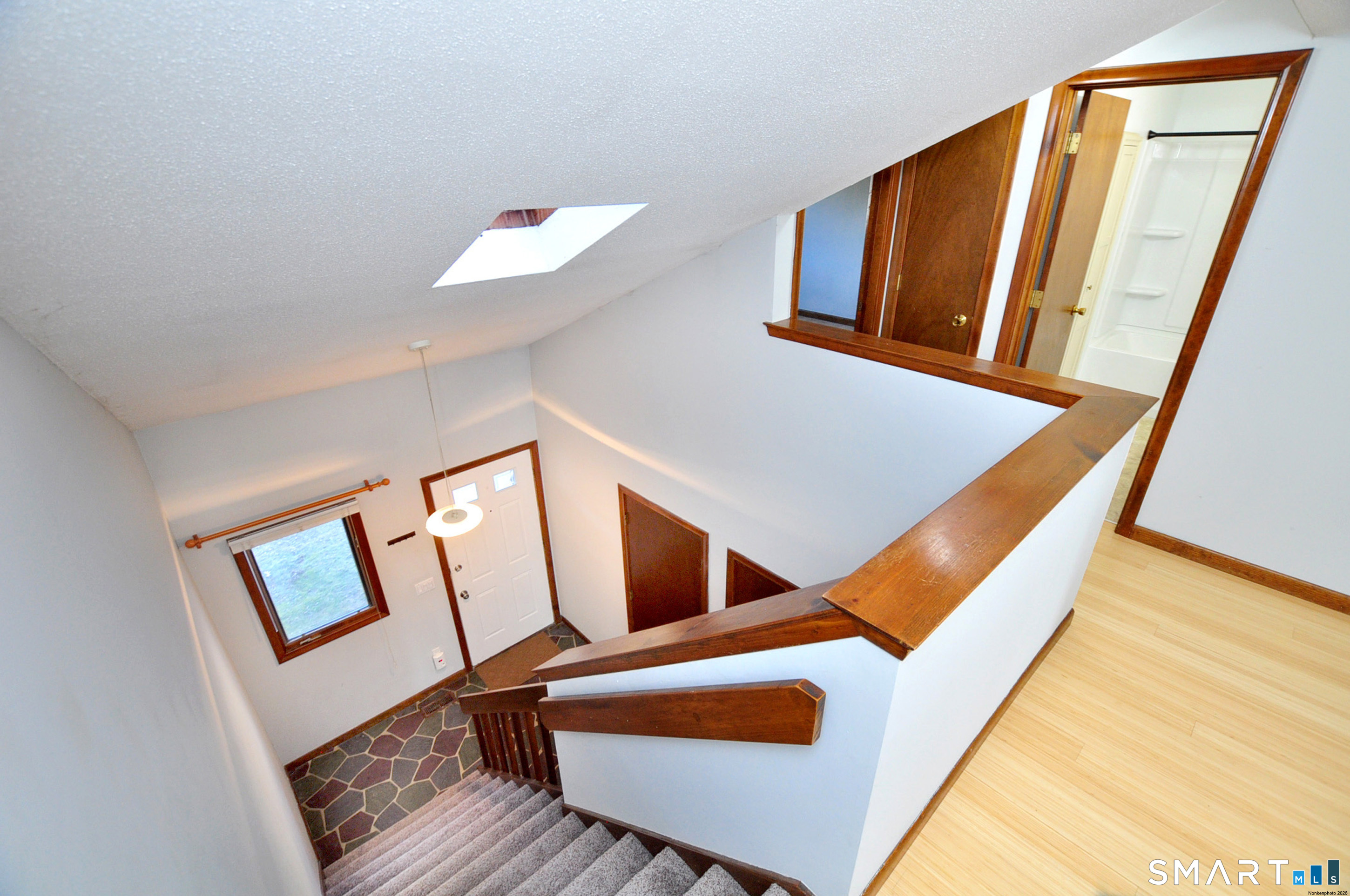 Photo 27 of 83 Oak Forest Drive, Manchester, CT