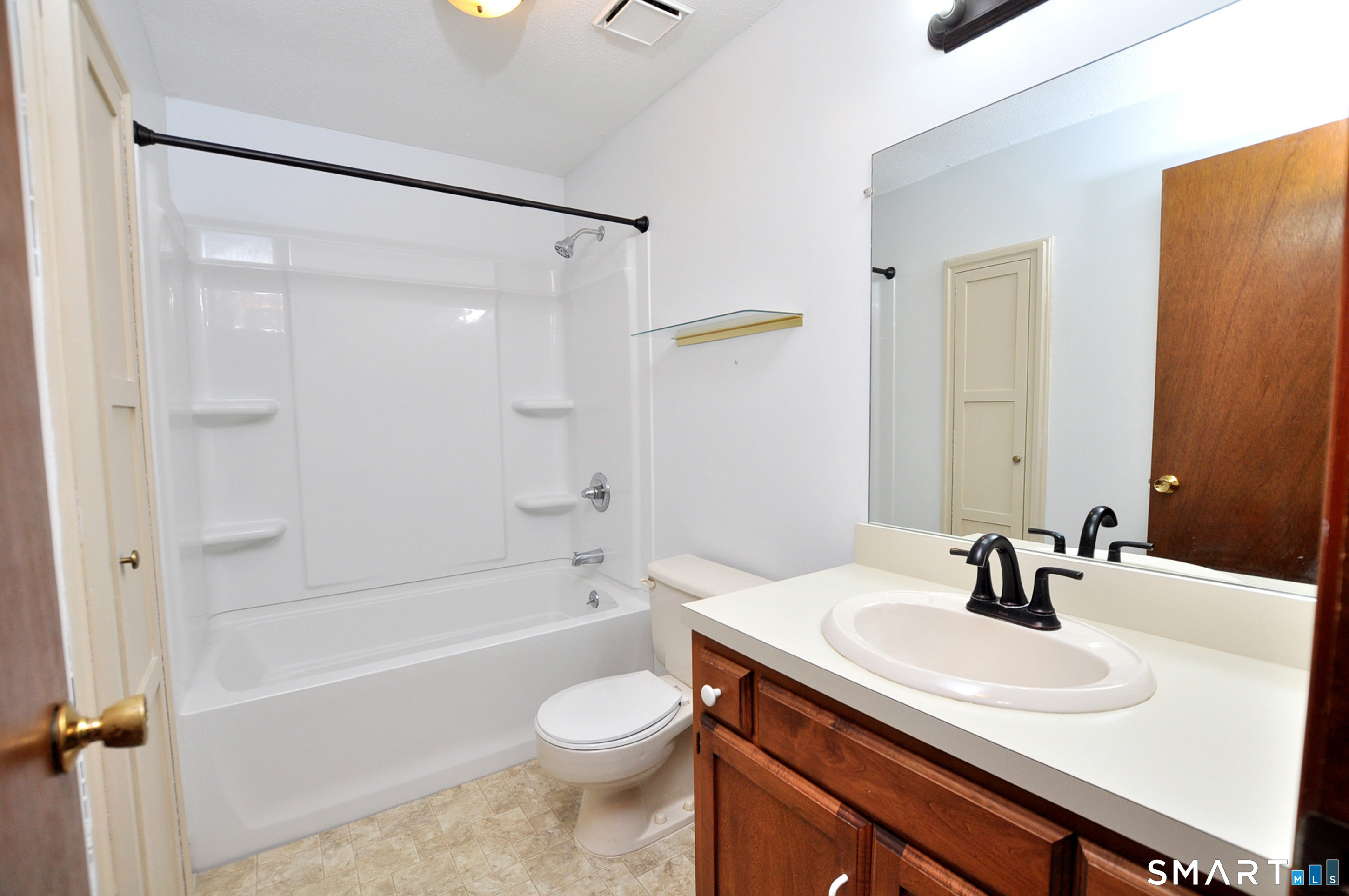 Photo 37 of 83 Oak Forest Drive, Manchester, CT