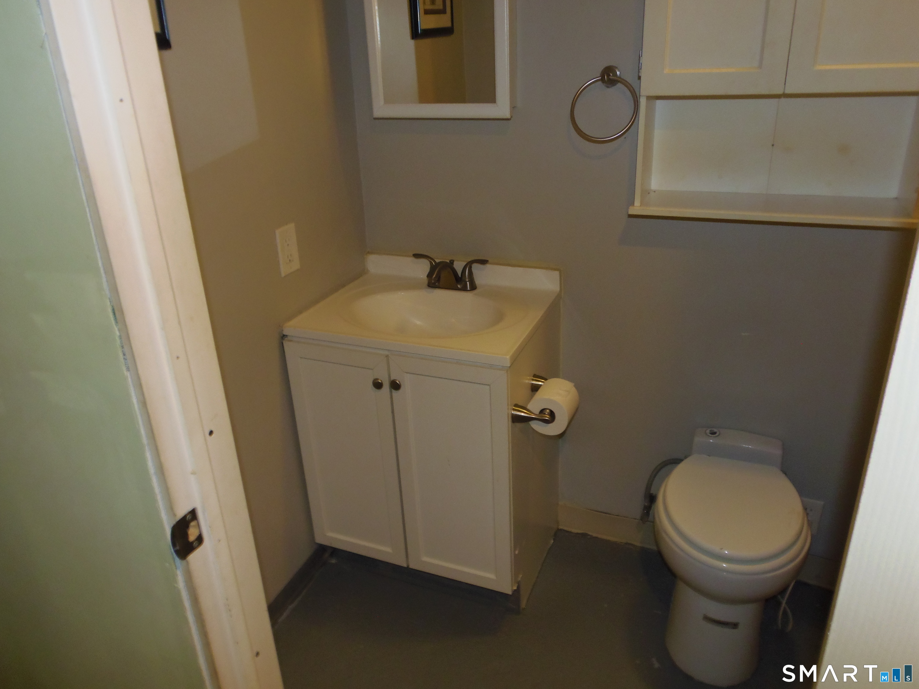 Photo 32 of 139 Forest Street, East Hartford, CT