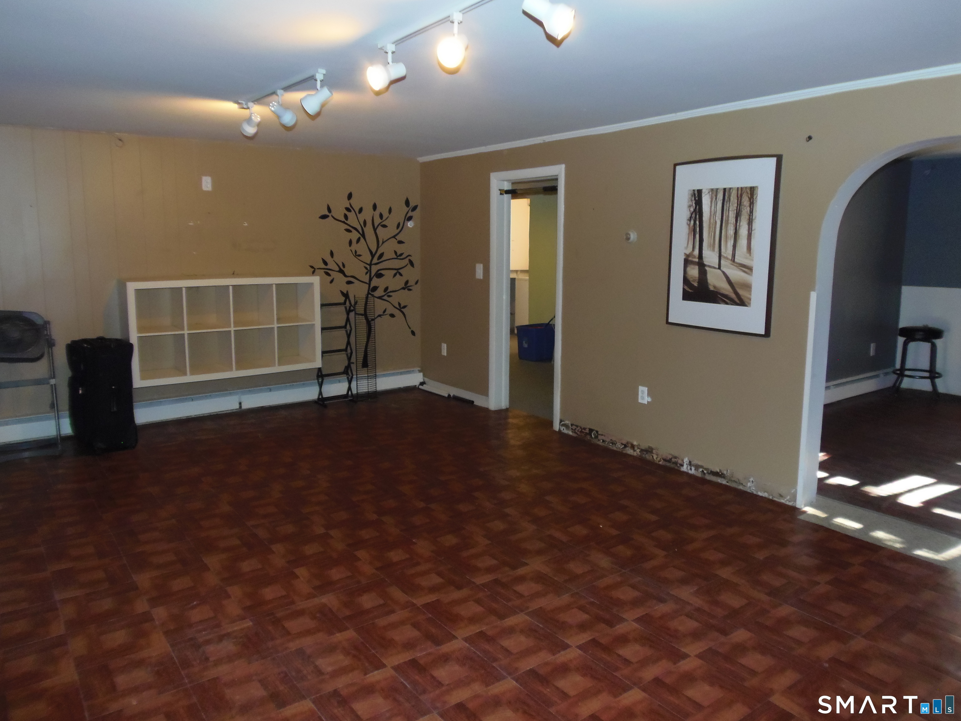 Photo 33 of 139 Forest Street, East Hartford, CT