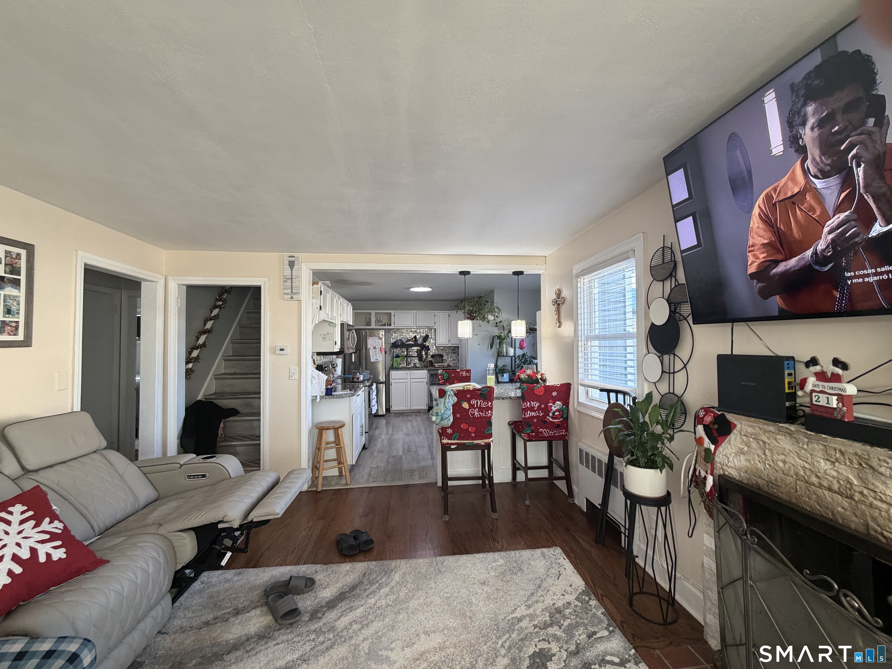 Homes for sale in Plainville, CT | 19 Maple St, Plainville, CT 06062 | MLS# 24149814