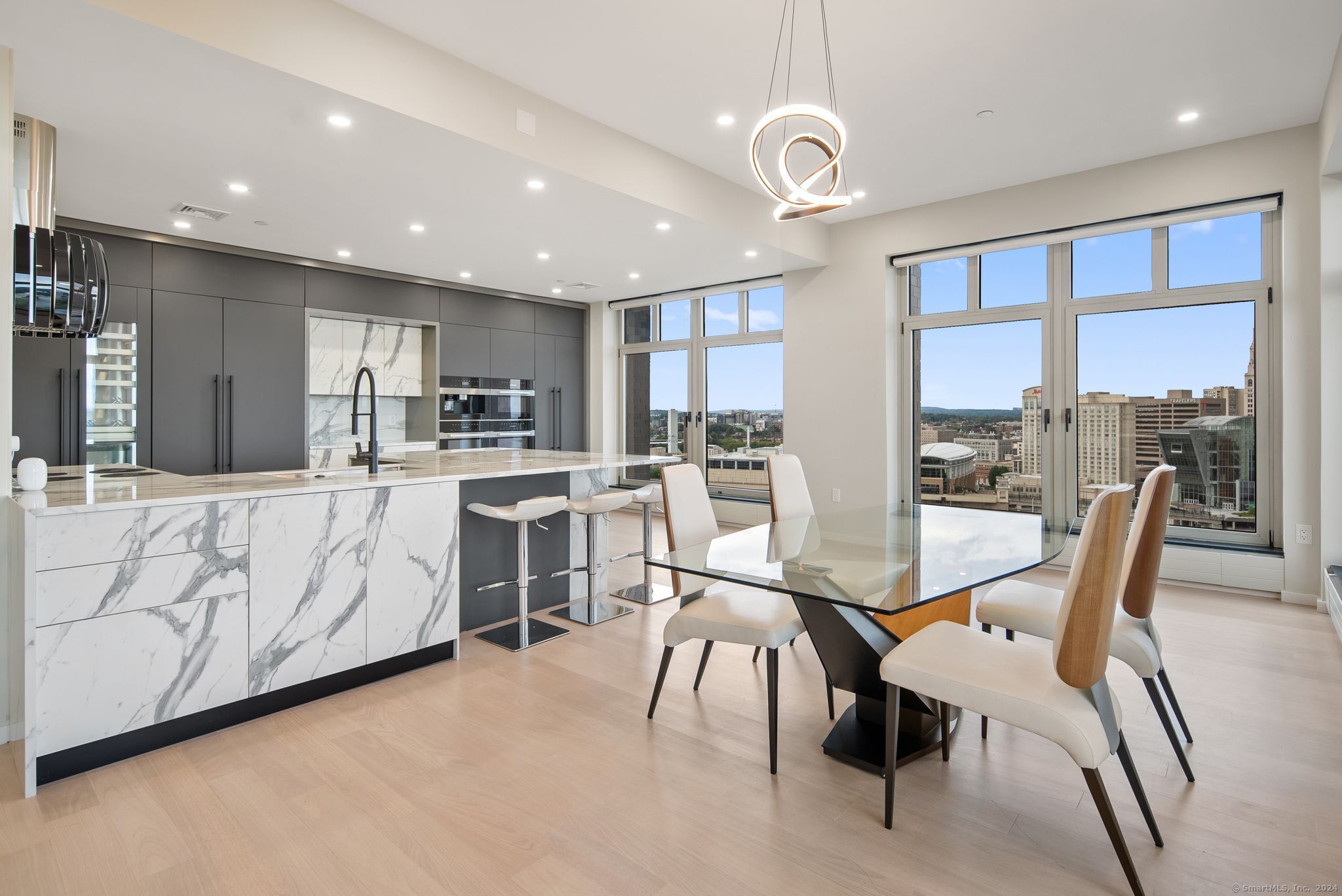 Photo 12 of 235 River Drive, East Hartford, CT